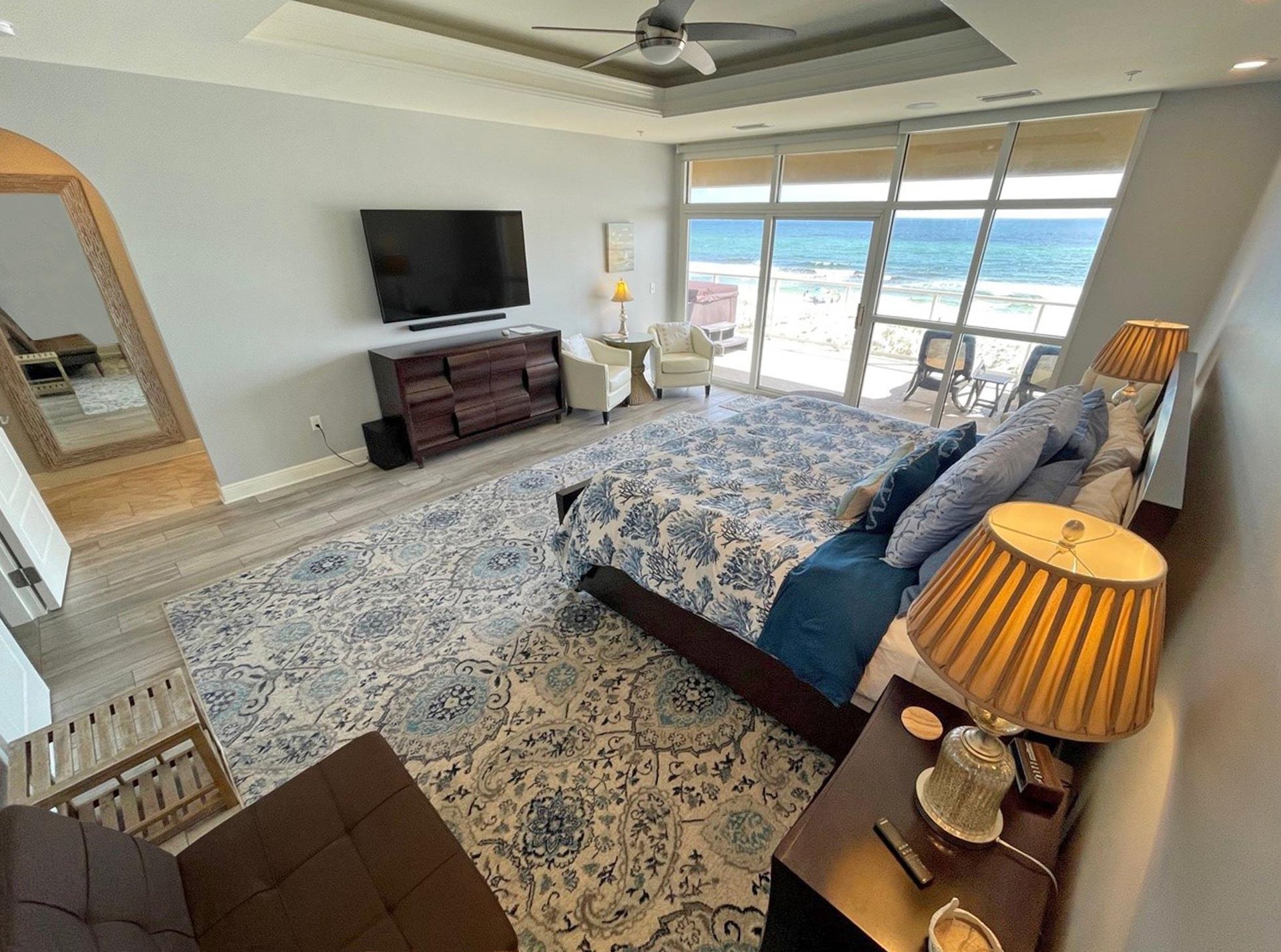 Regency Cabanas B6 16