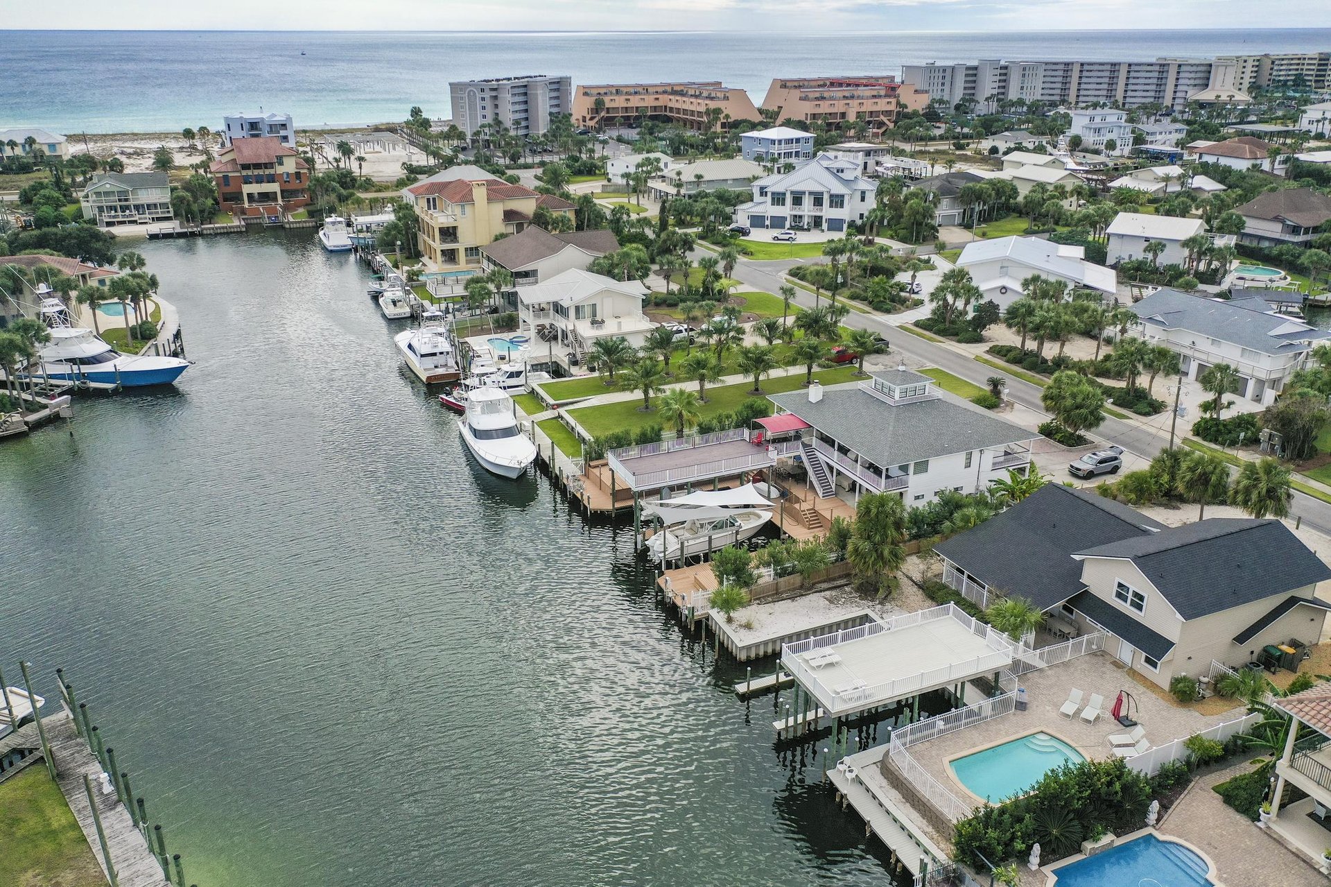 Boaters Dream House on Holiday Isle 38