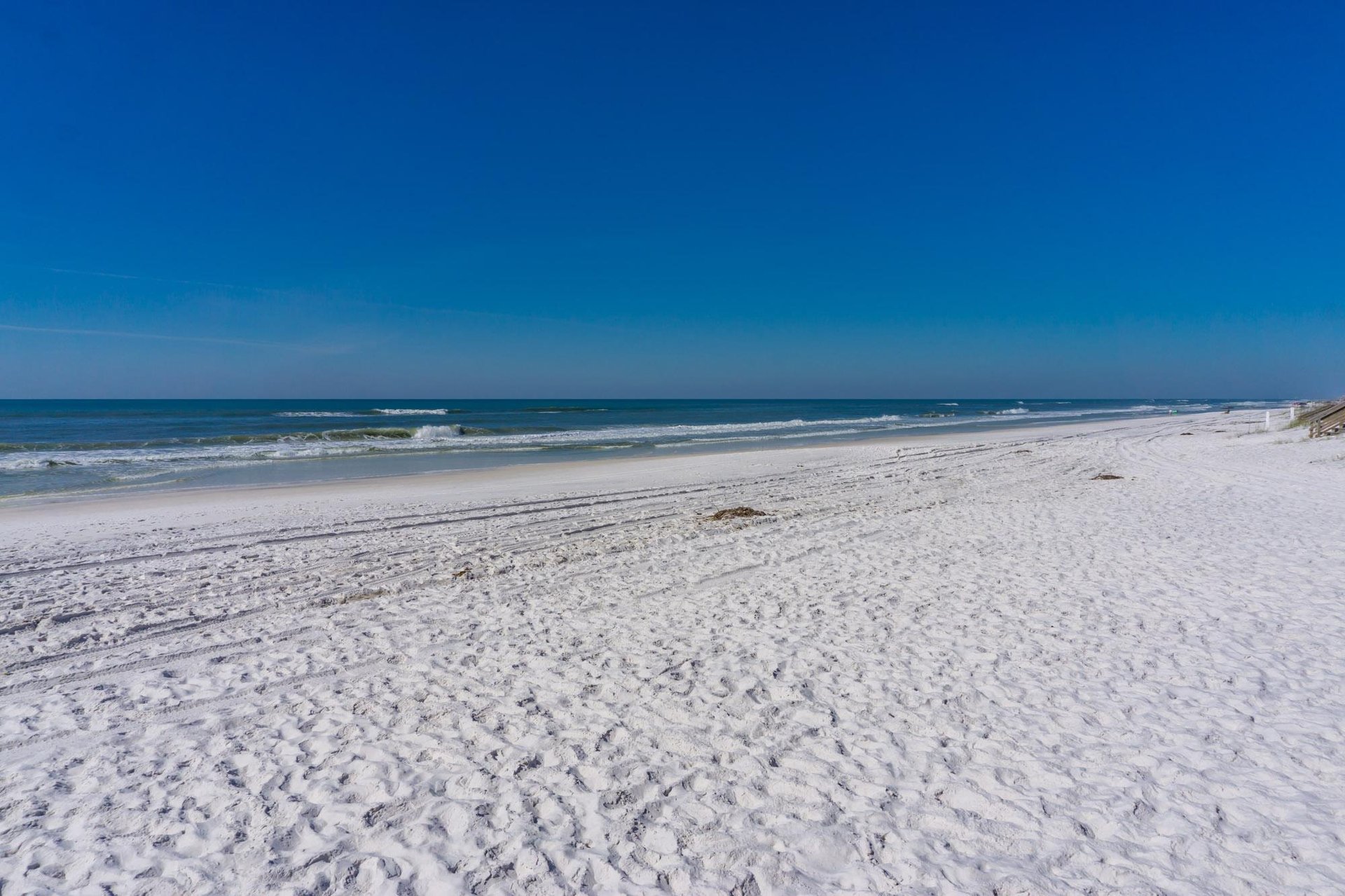 Beachside Villas 823 28