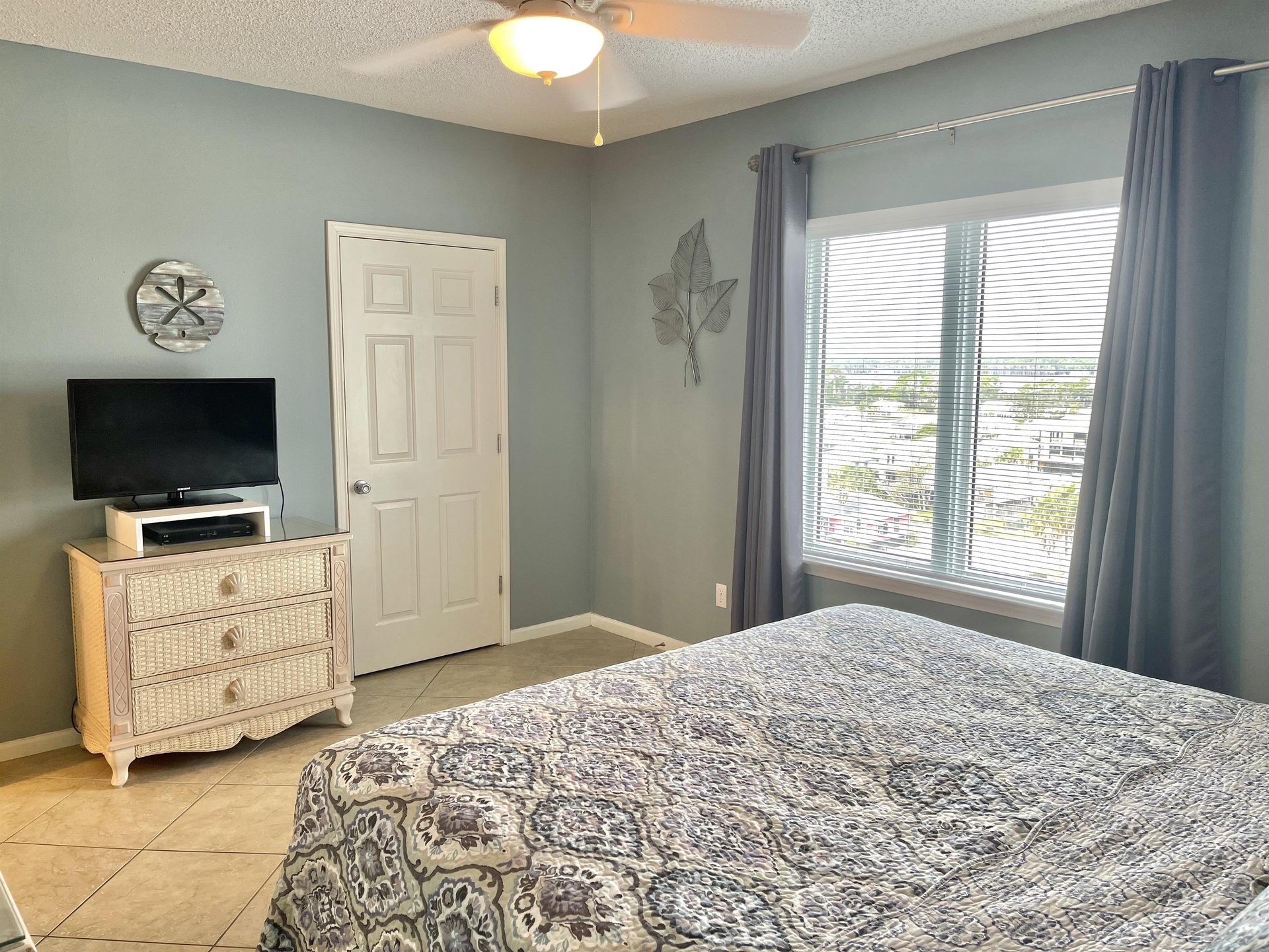 Tropic Isle 701 16