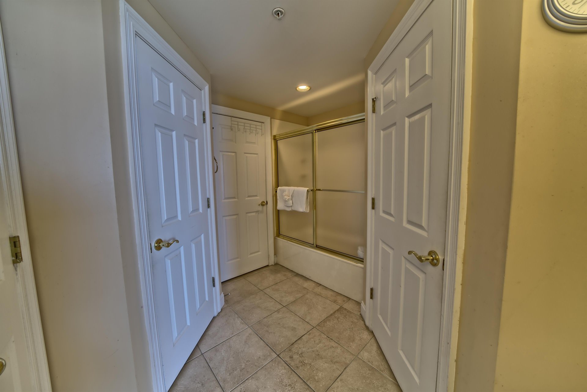 Unit 2102 32