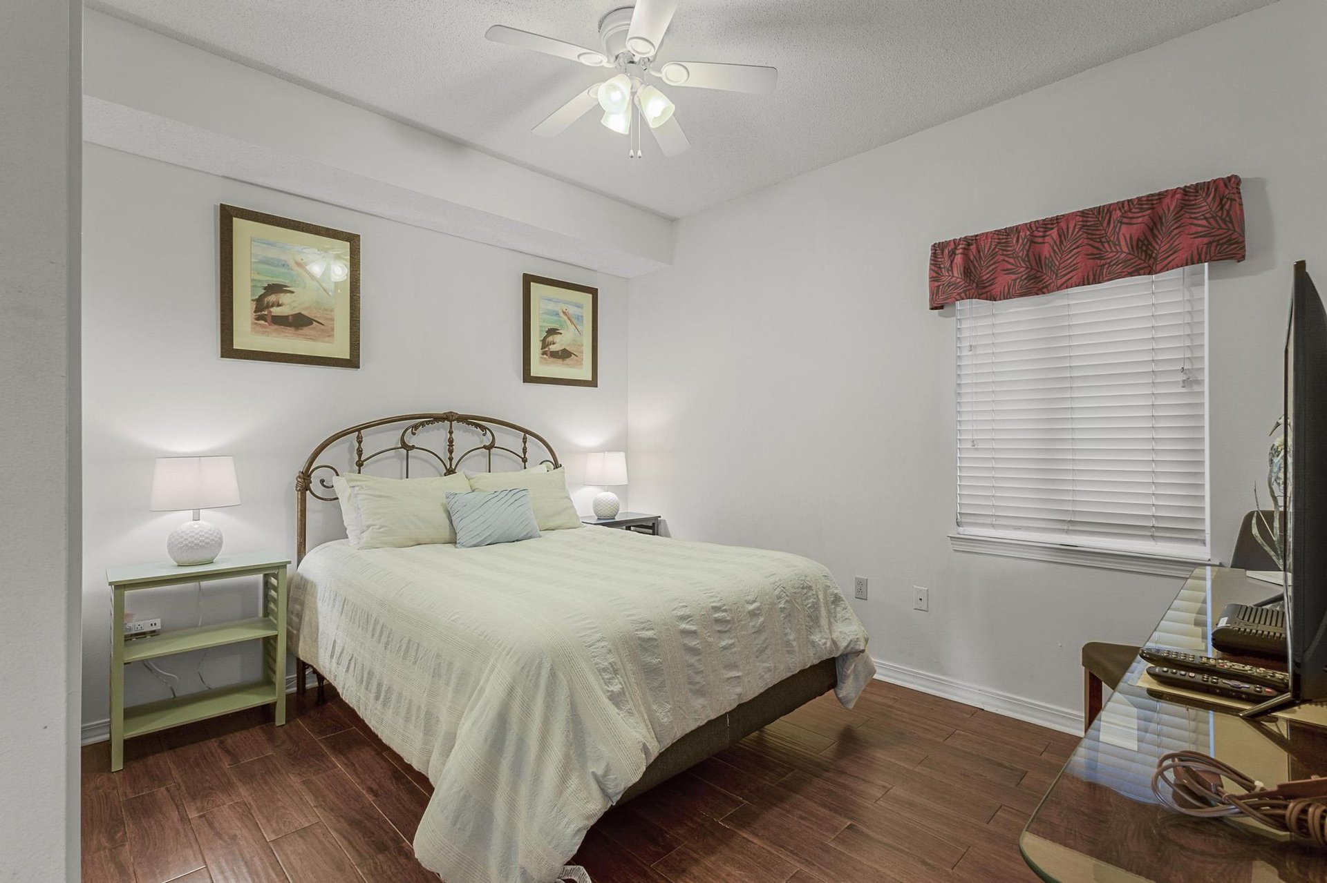 South Harbour 7E 5