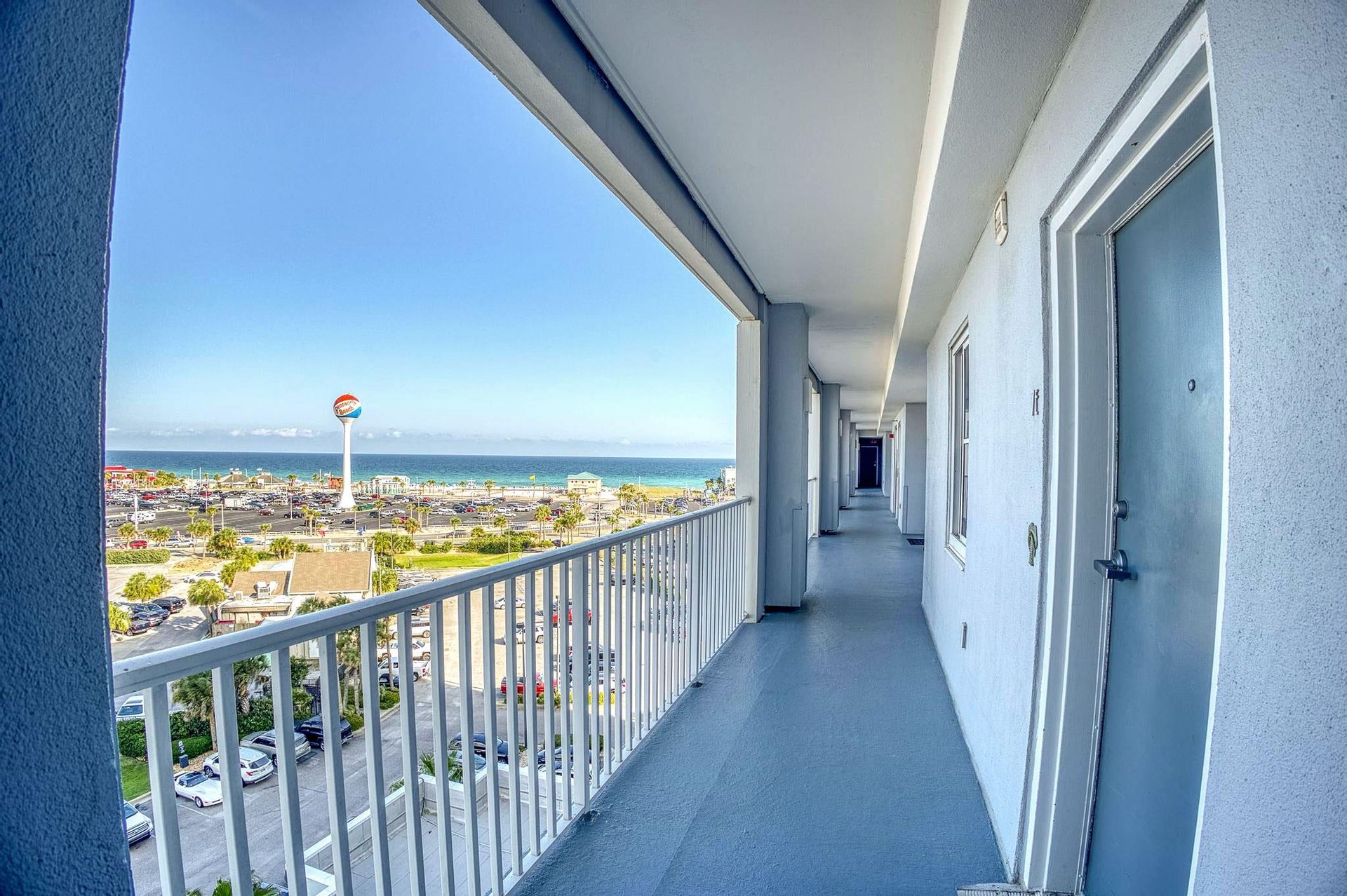 South Harbour 7E 29