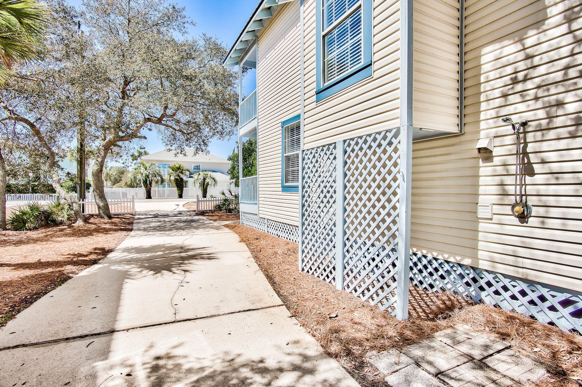 Crystal Blue Cottage 30