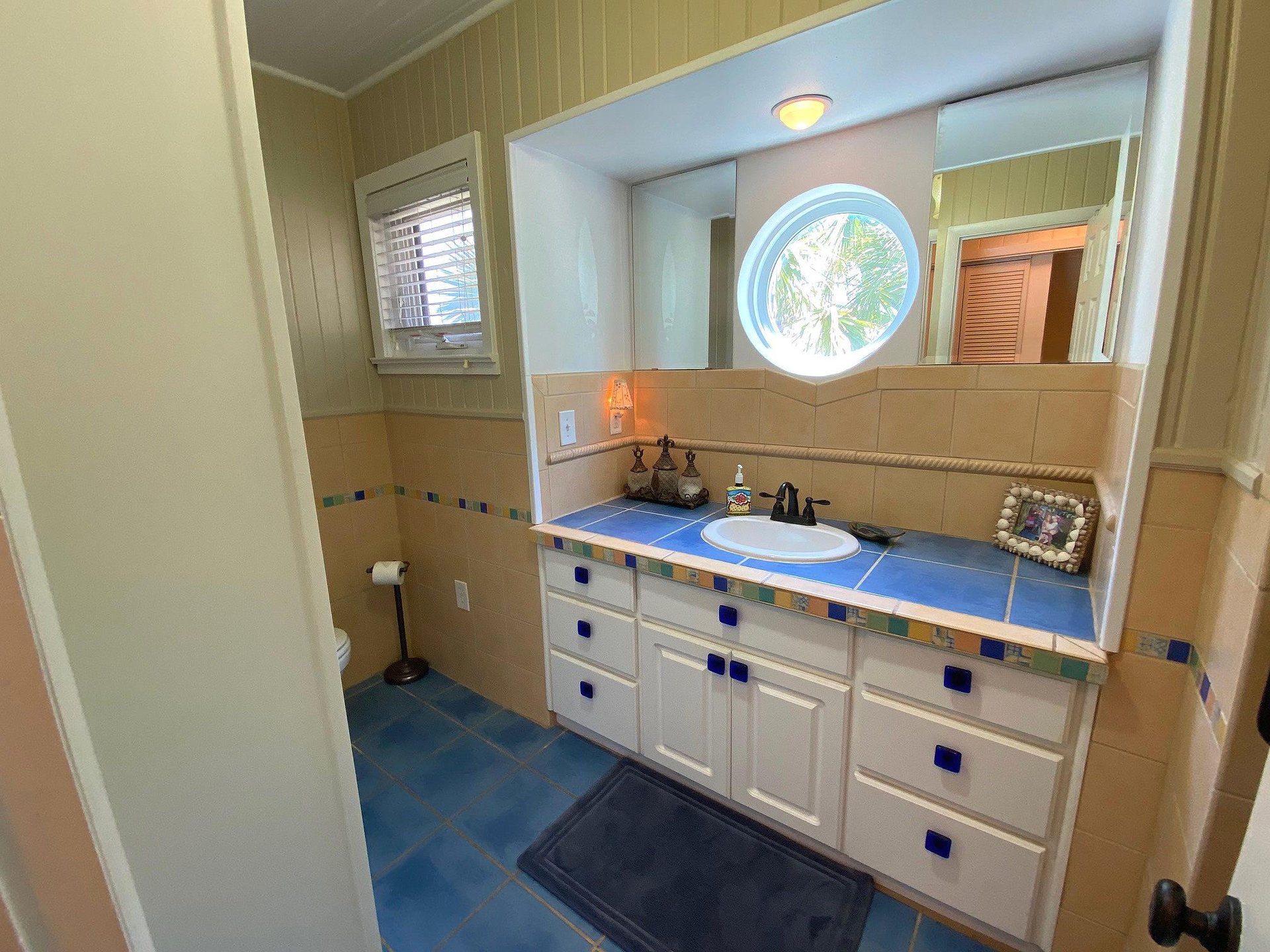 Ariola 103  Mermaid Oasis 39