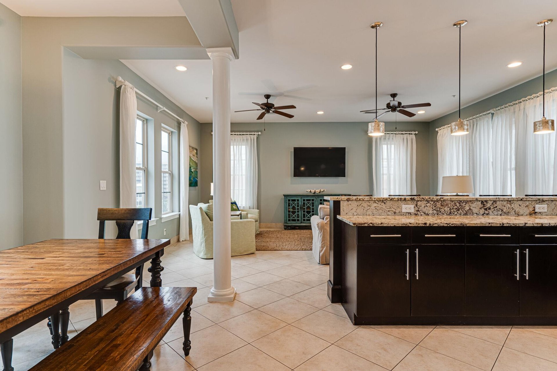 Ocean Front Escape 9