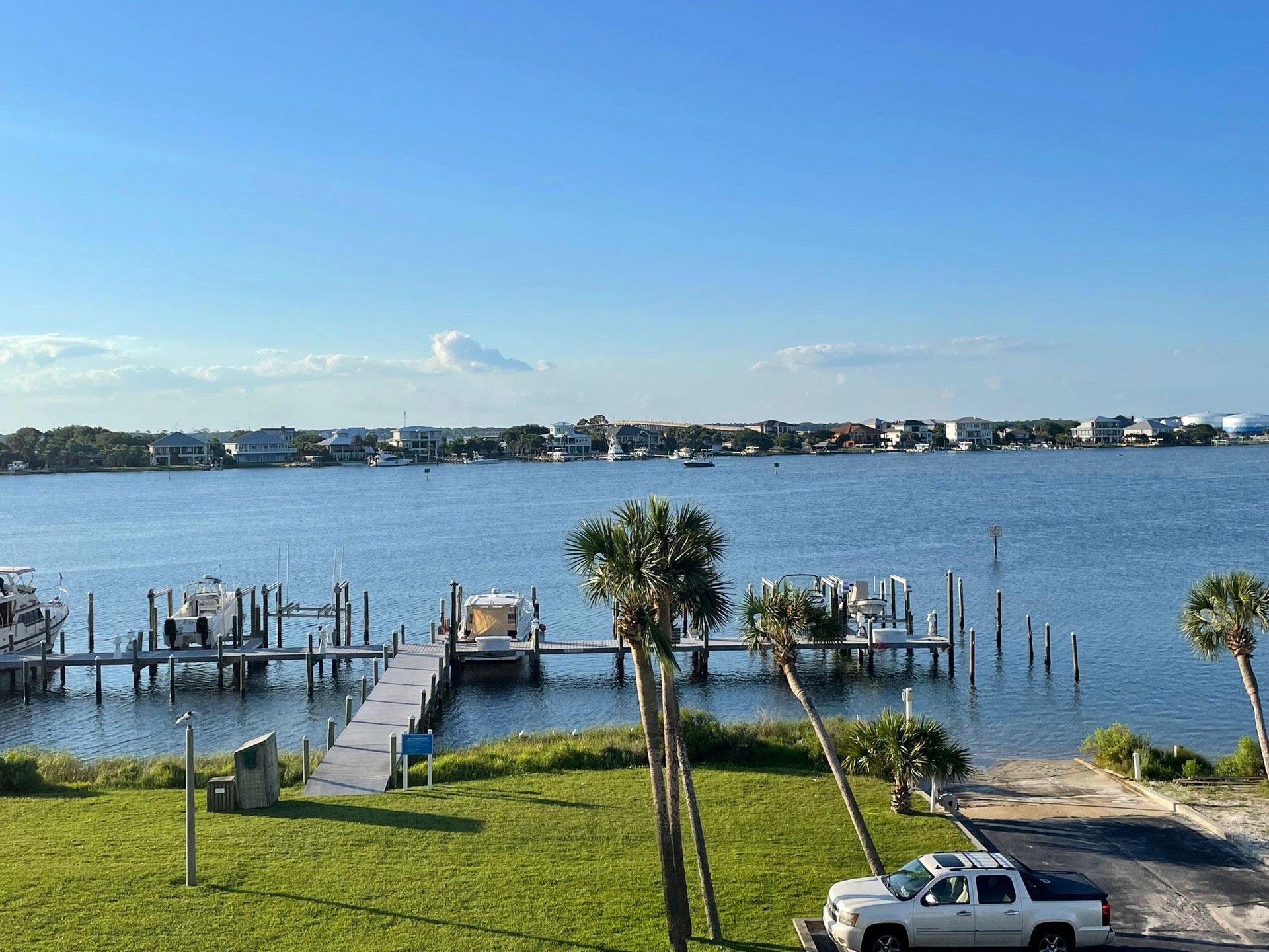 Sabine Yacht and Racquet Club 3D 51