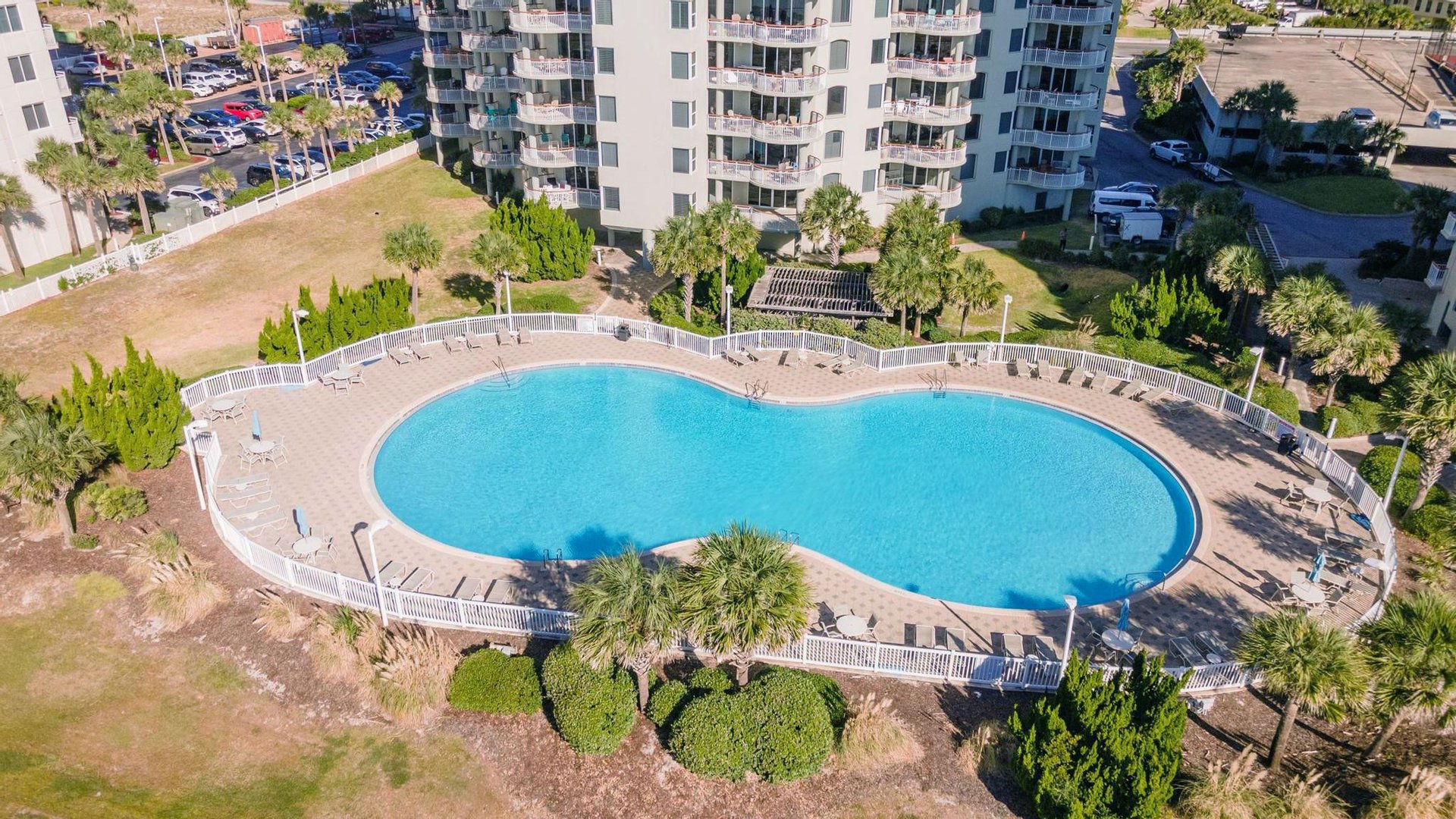 Beach Colony West 11F 50