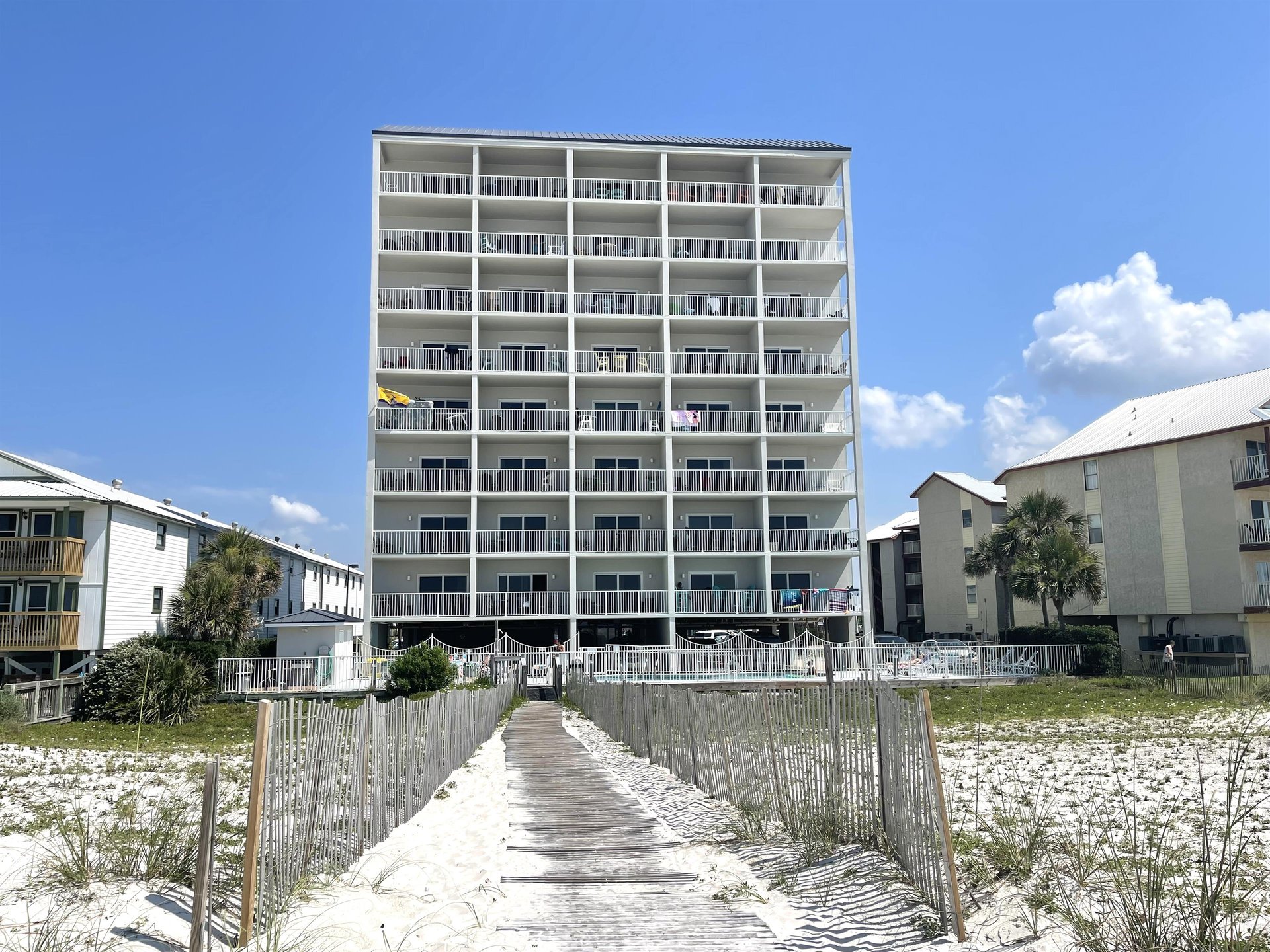 Tropic Isle 805 3