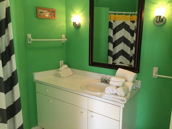 Birdcage  Pet Friendly 15