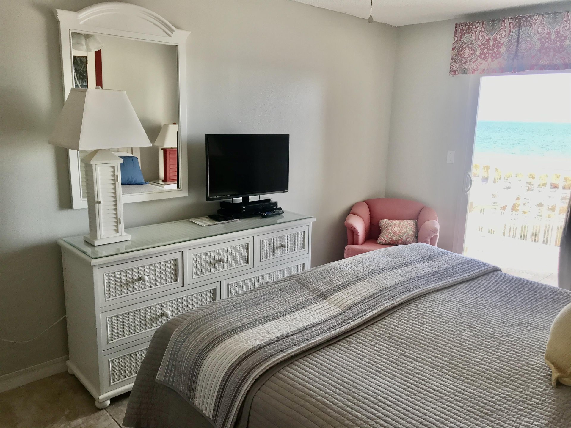 Ocean House 2204 11