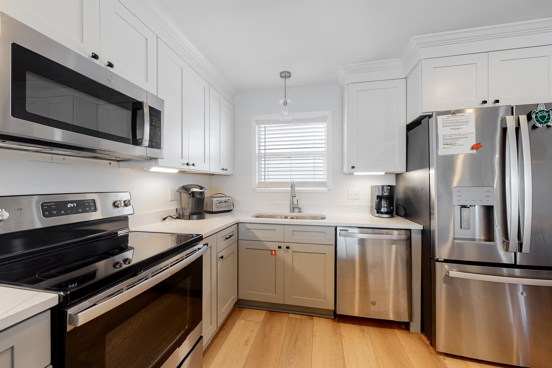 Twin Palms 8
