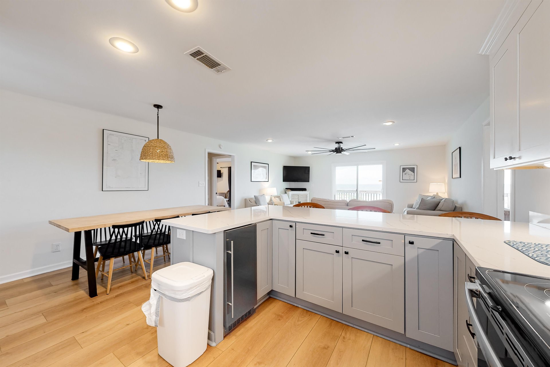 Twin Palms 9