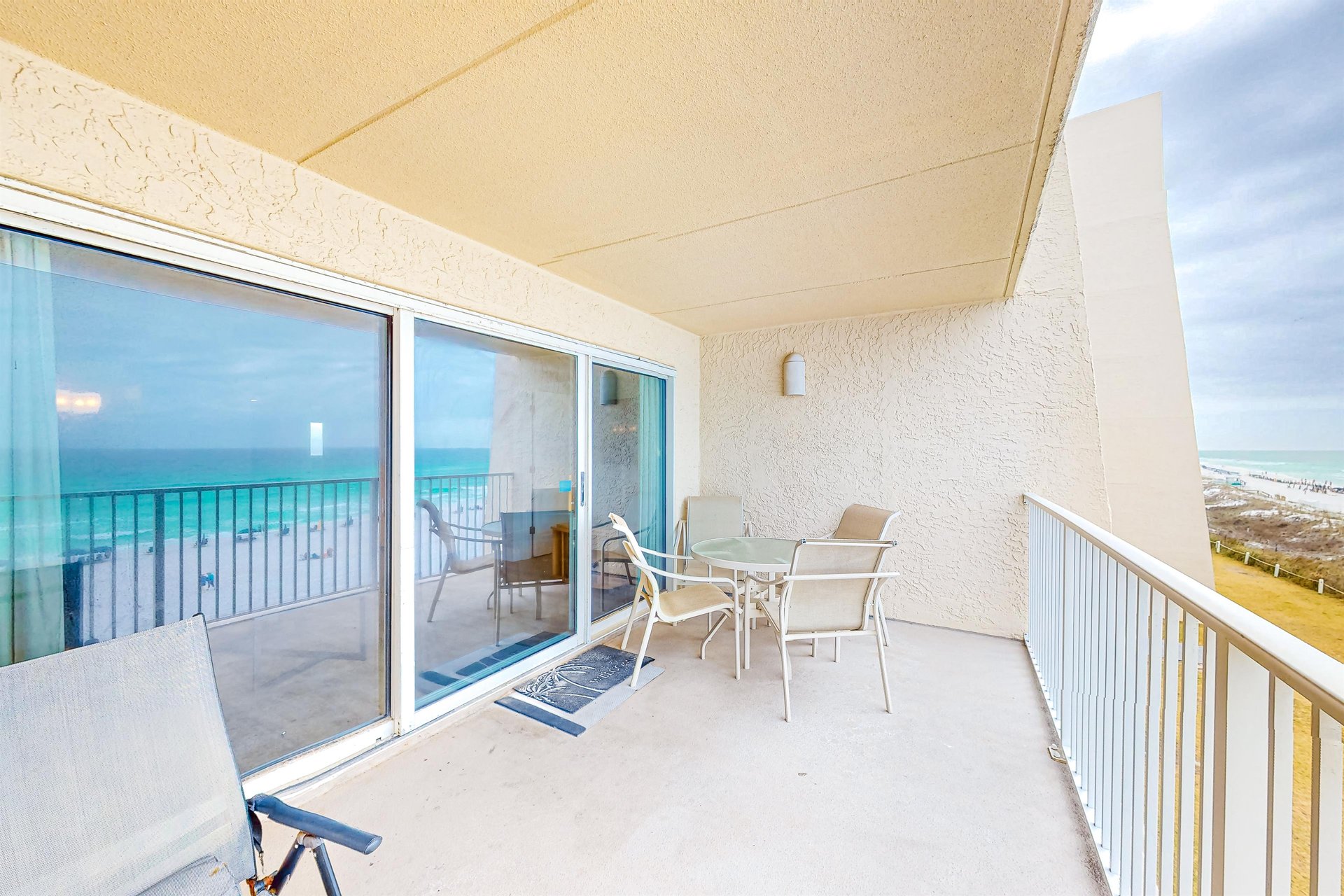 Beach House B303 17