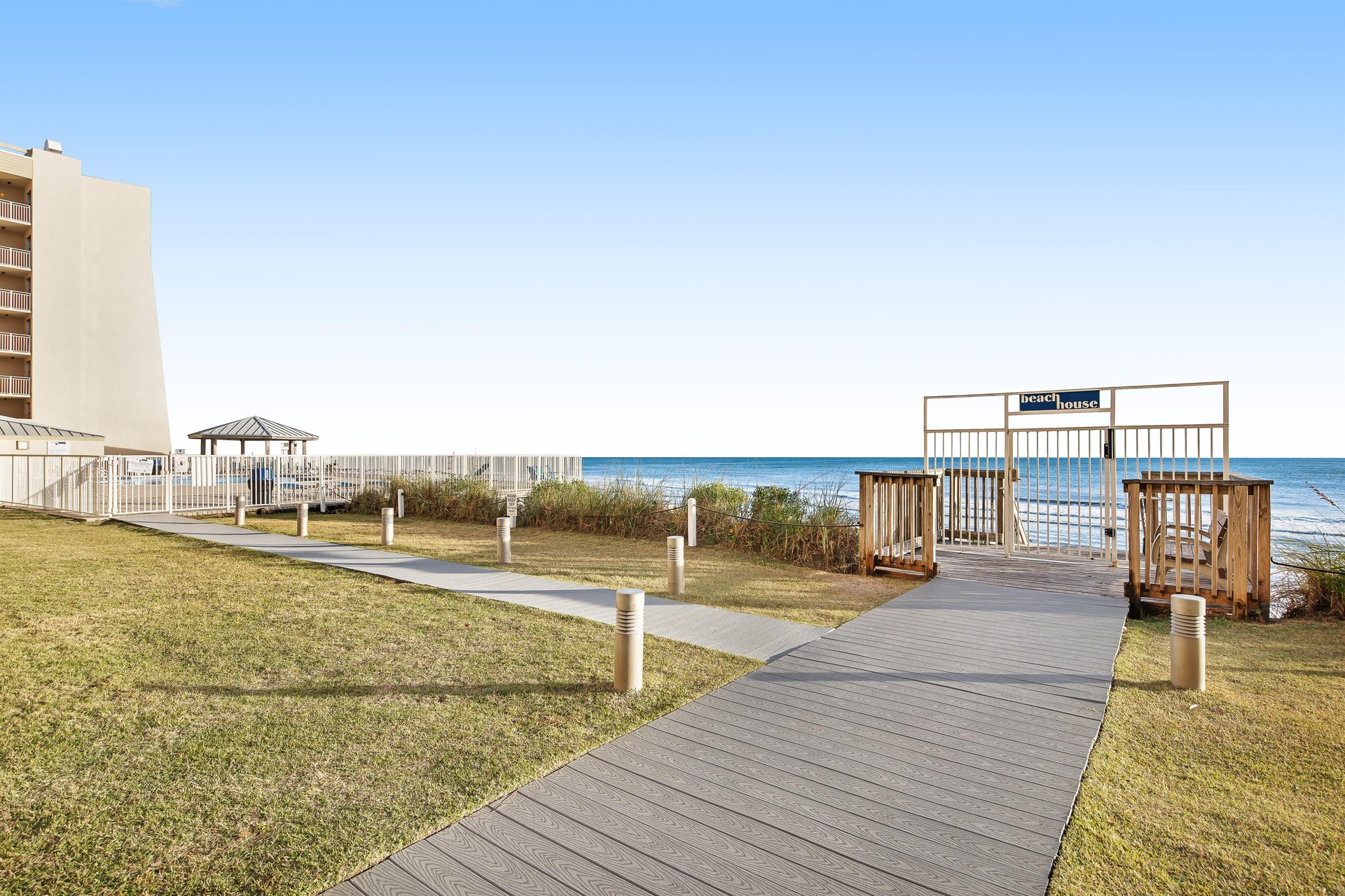 Beach House B303 35