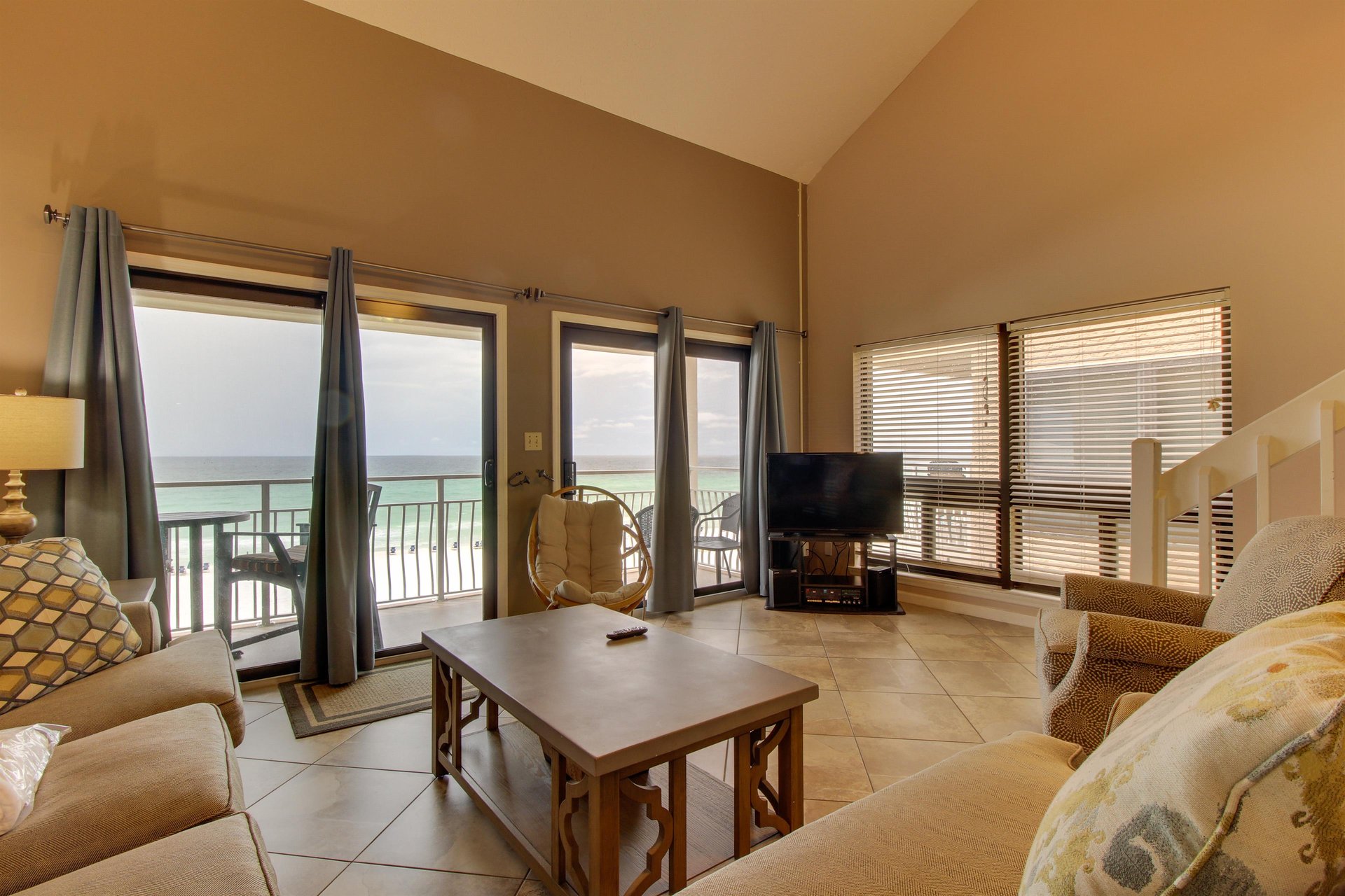 Crystal Villas B15 7