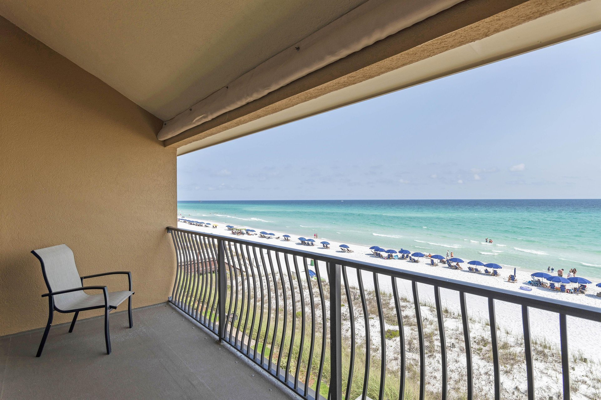 Coral Reef Club 38 21