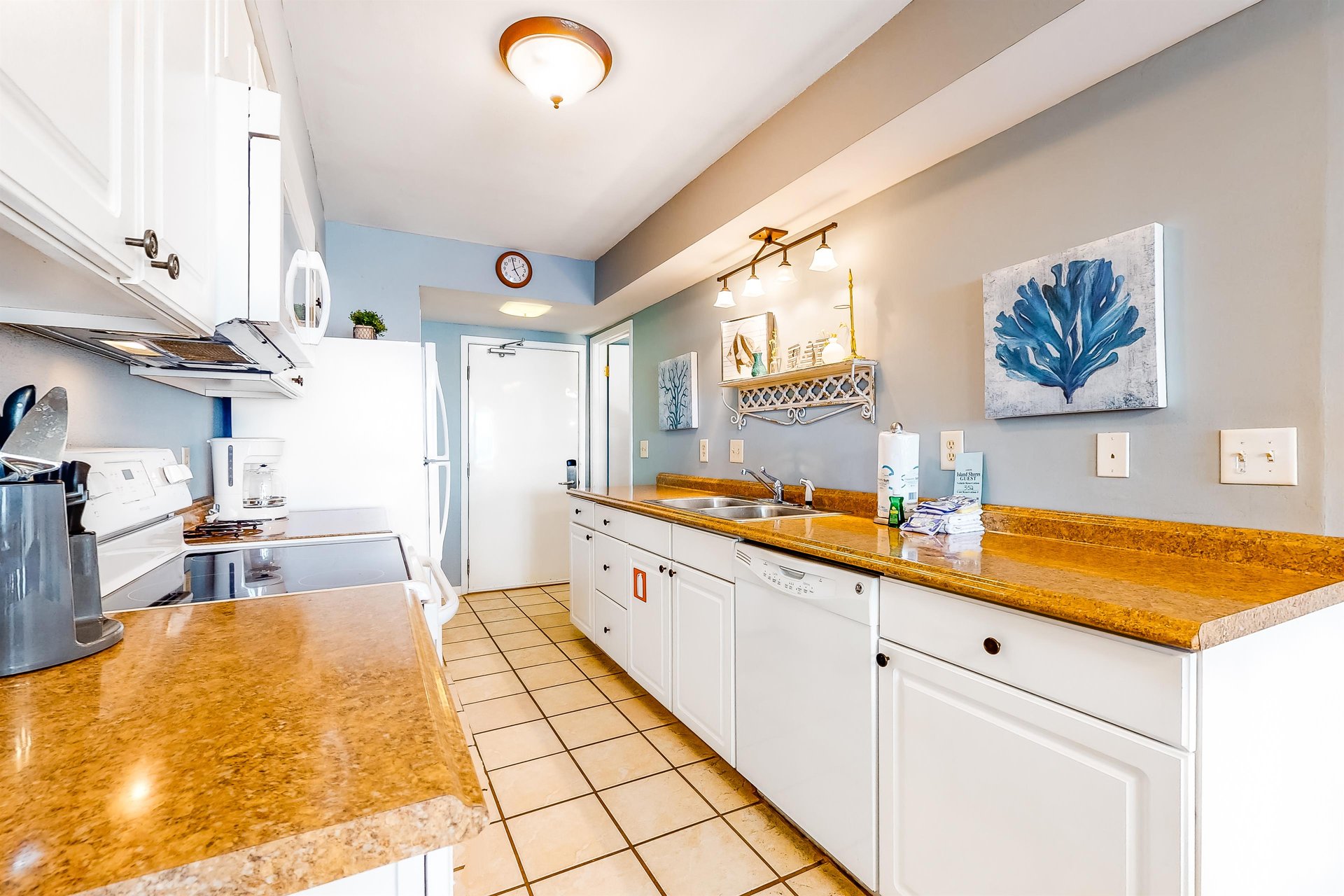 Island Shores 352 9