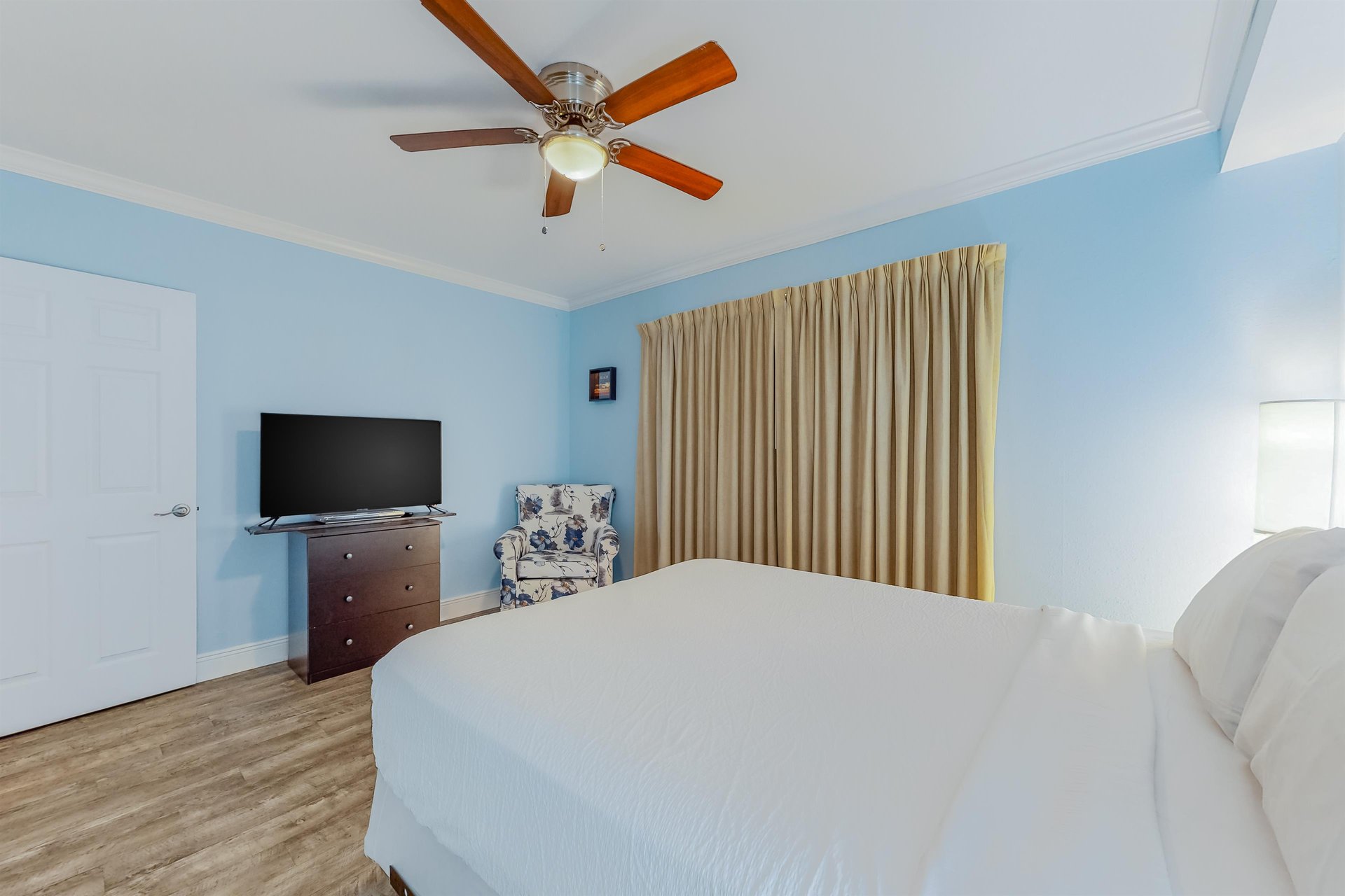Emerald Beach Resort 2425 16