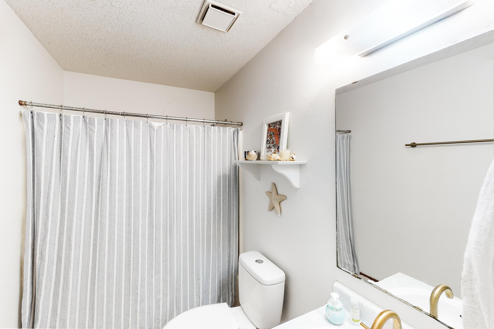 Driftwood Place 13