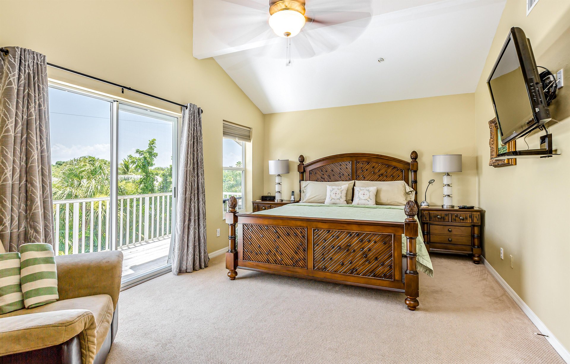 Gulf Island Lanai 4