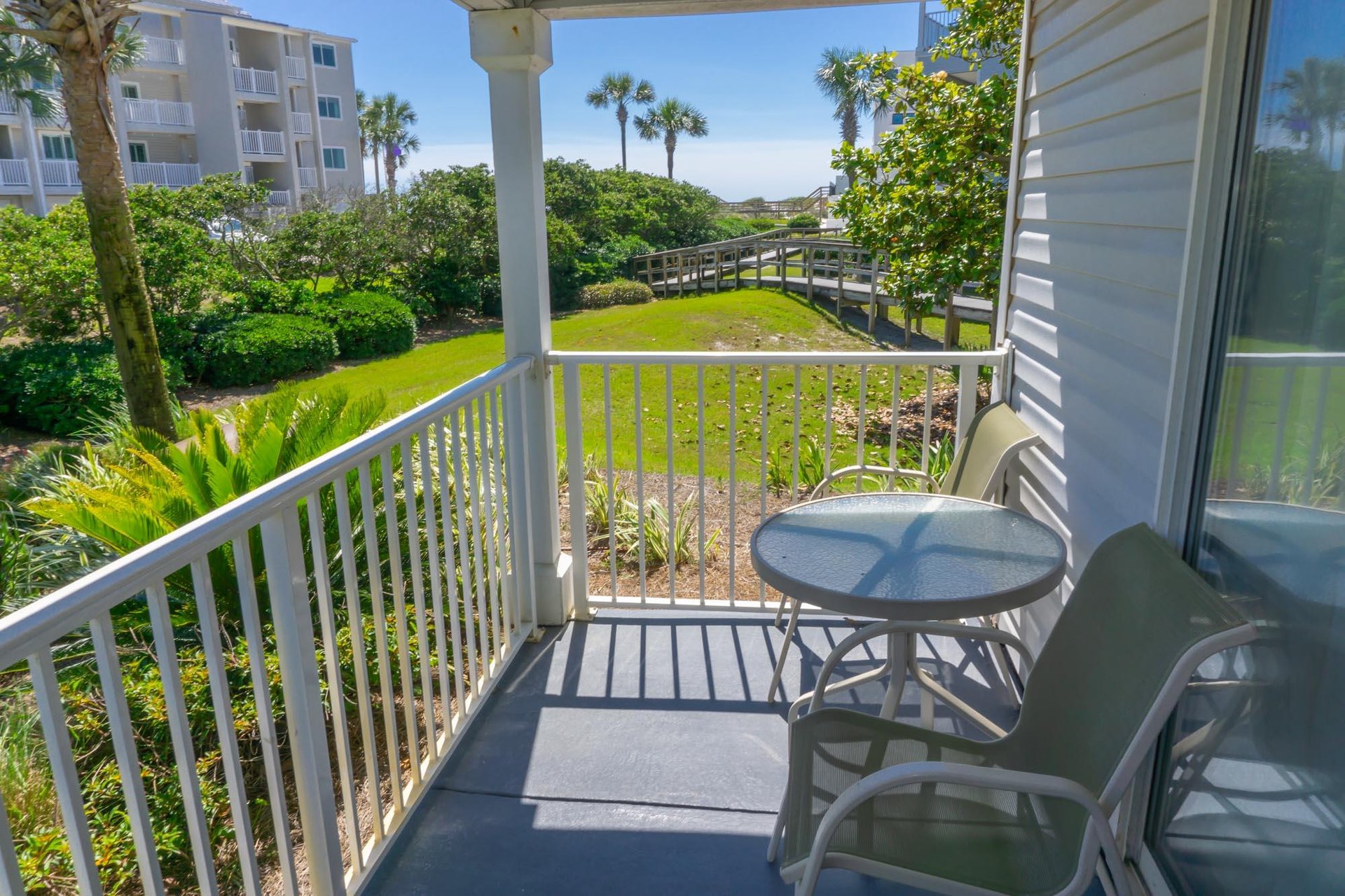 Beachside Villas 811 24