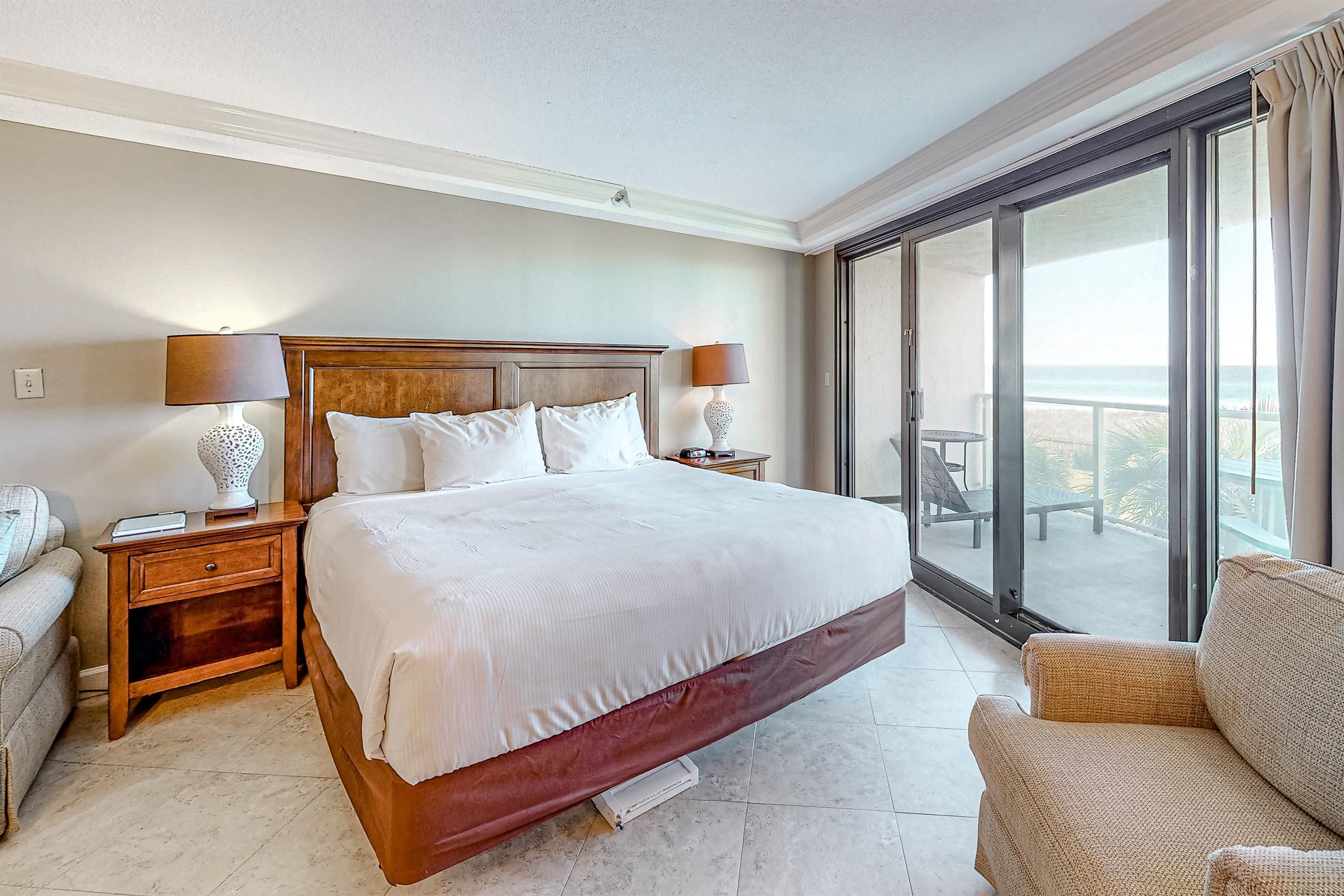 Beachside II 4213 8