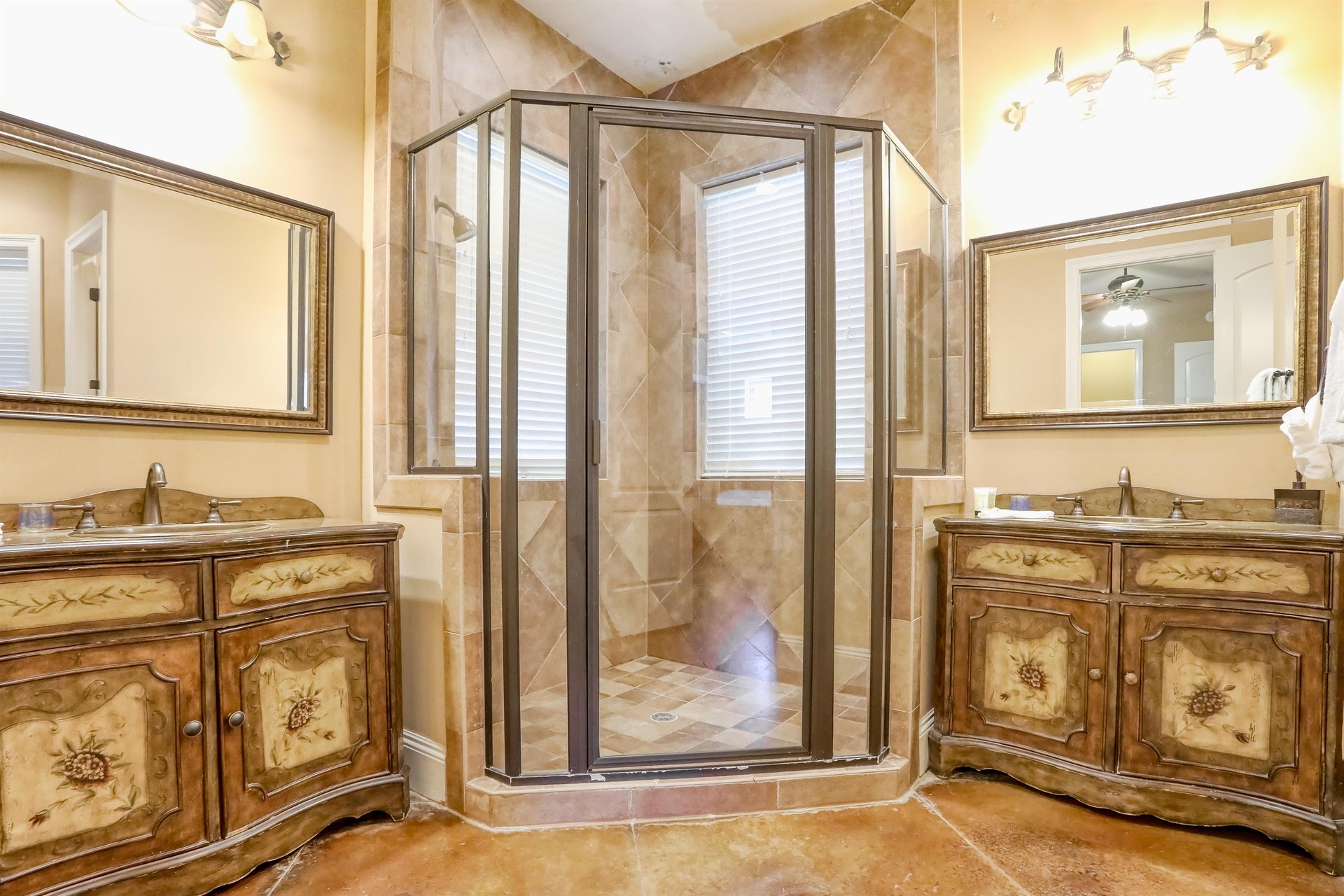 Villa St Tropez 24