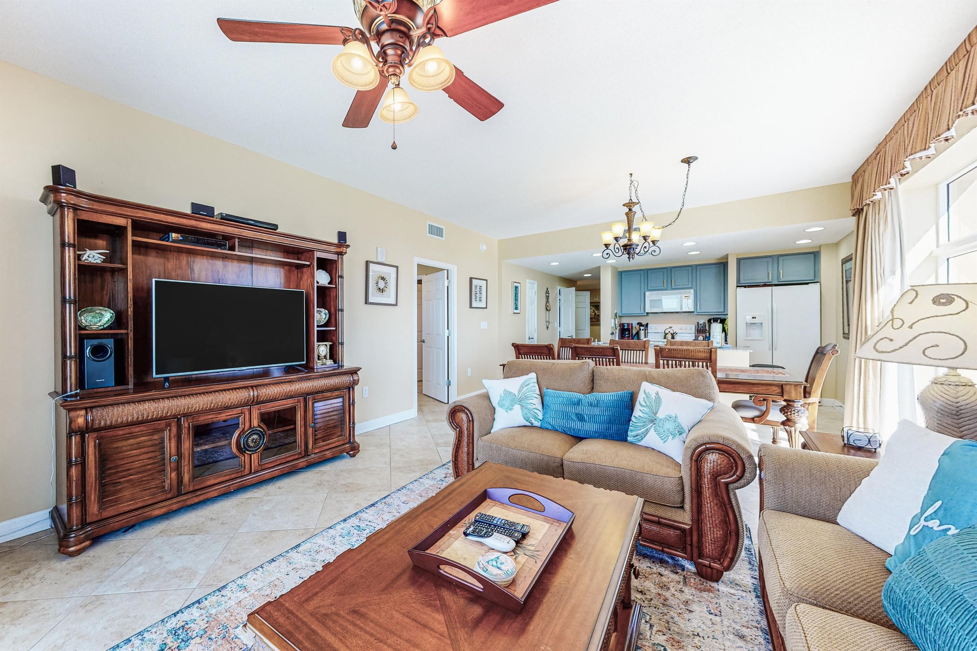 Dolphin Vista 7