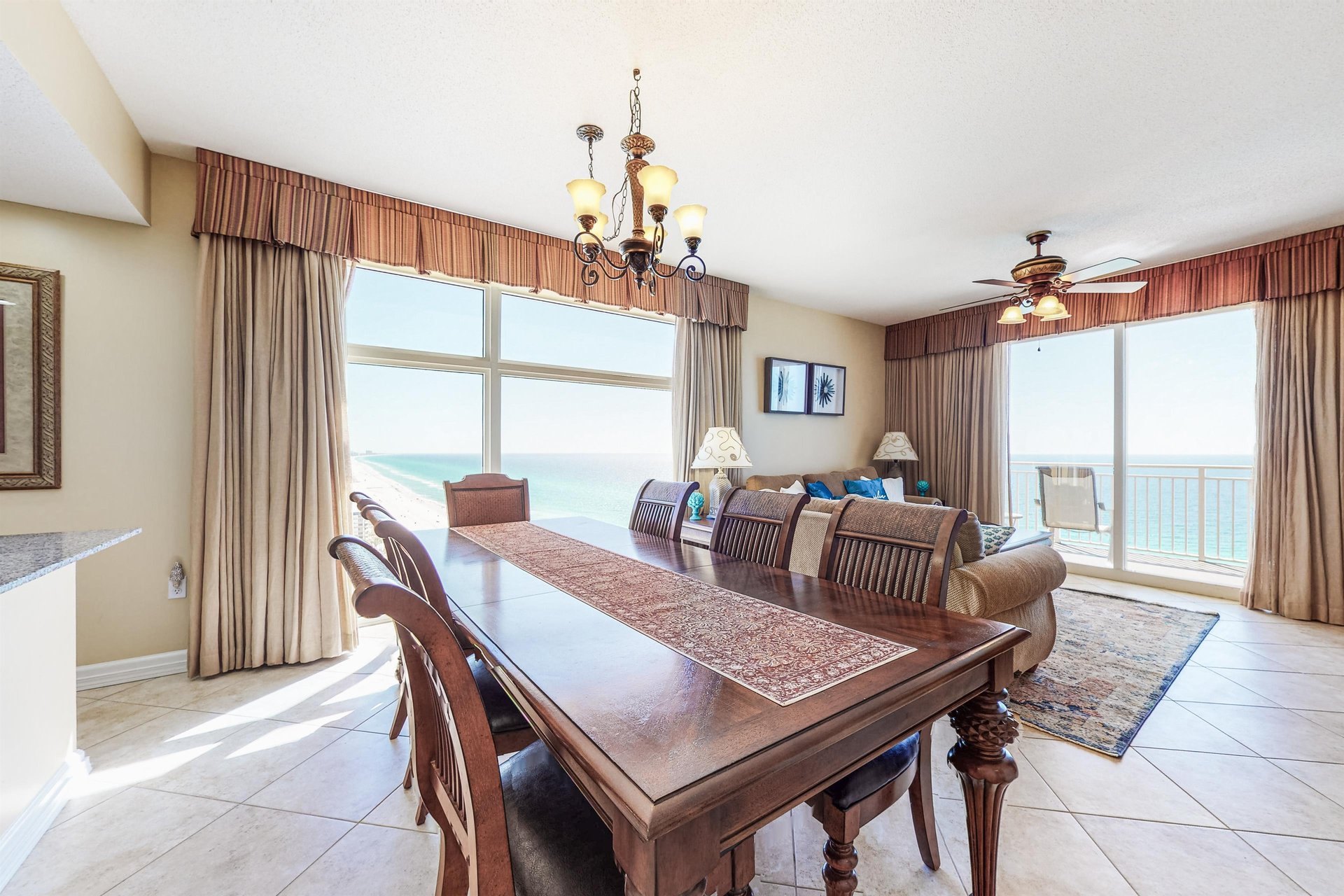 Dolphin Vista 12