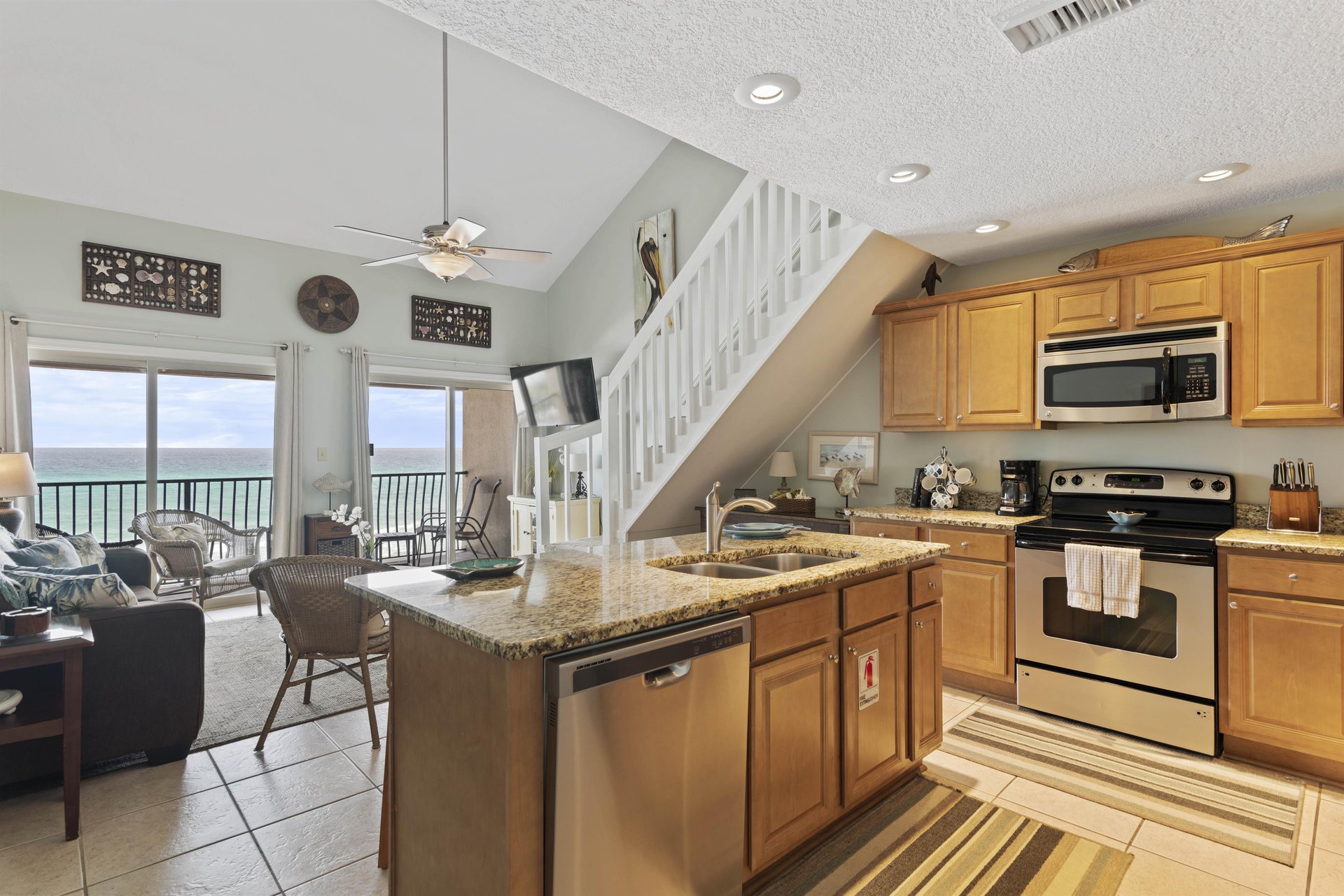 Coral Reef Club 34 7