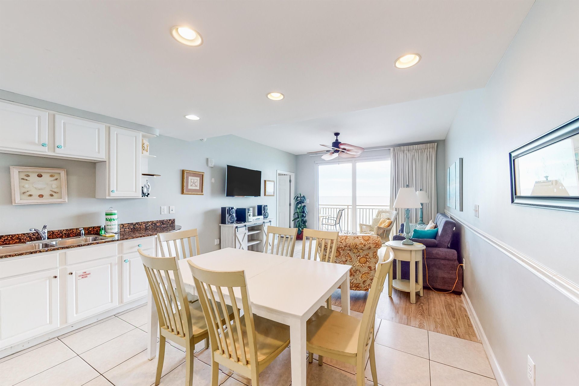 Splash Resort 402W 7