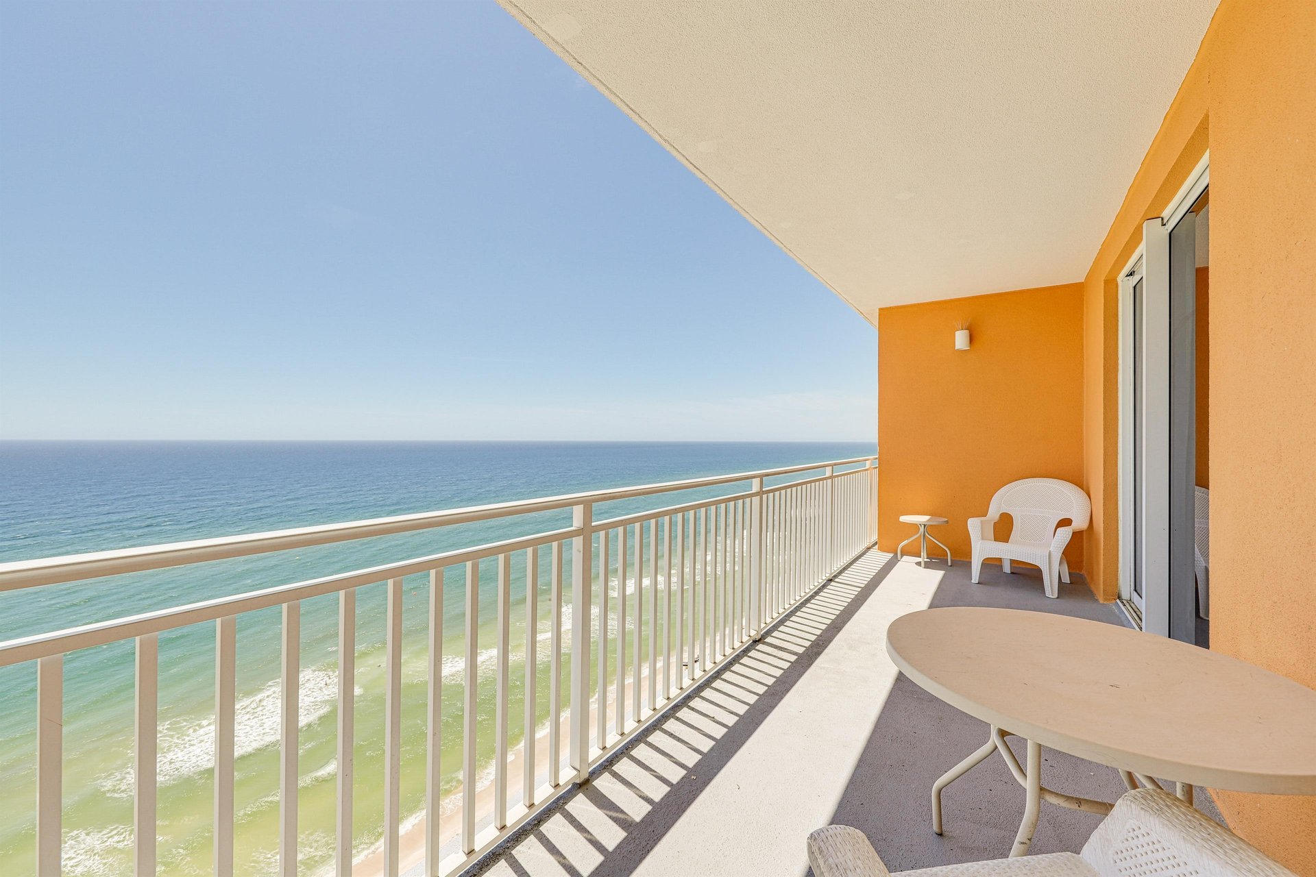 Splash Resort 1402E 1