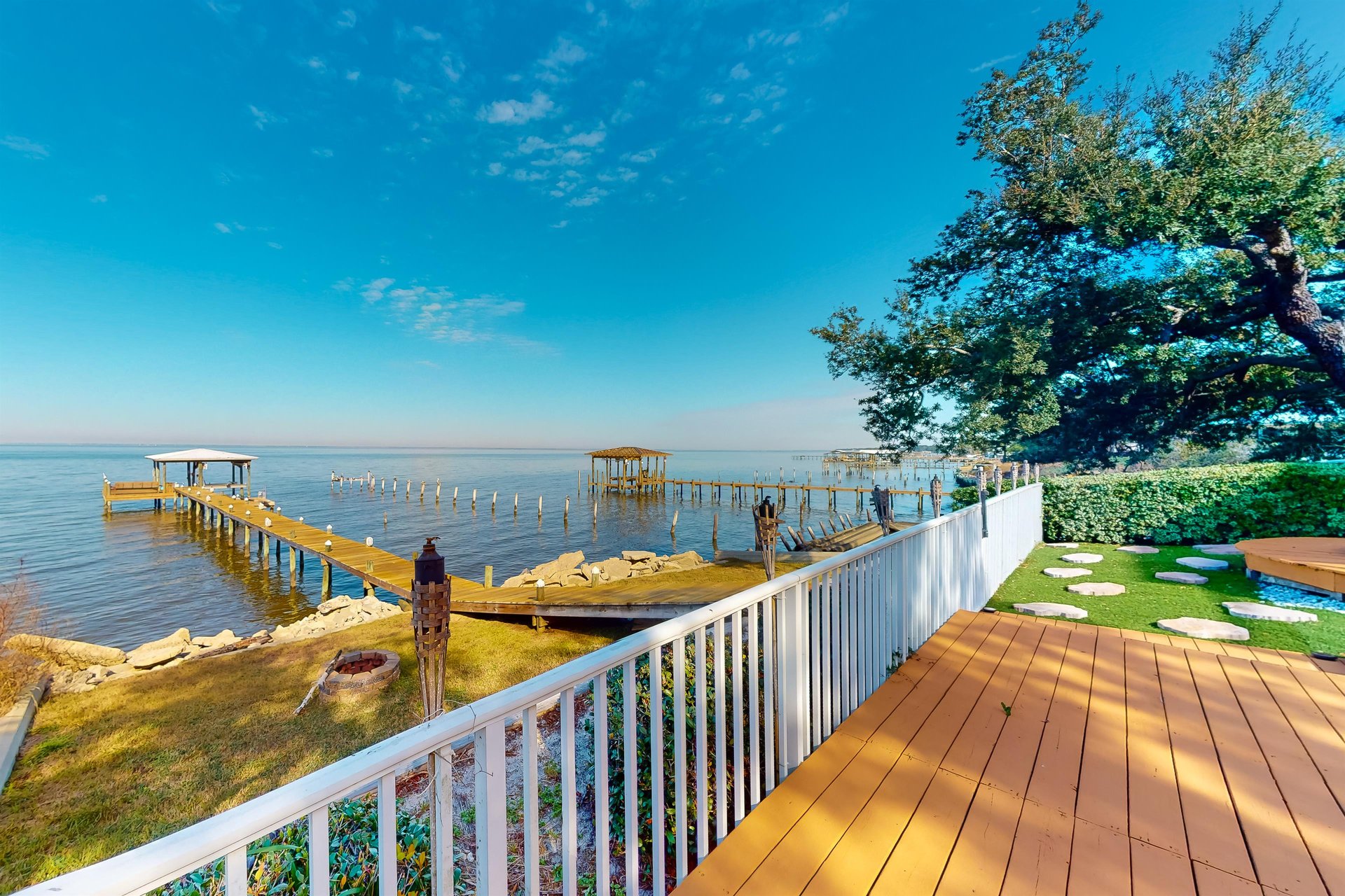 Bubbly Bayfront Beauty 4