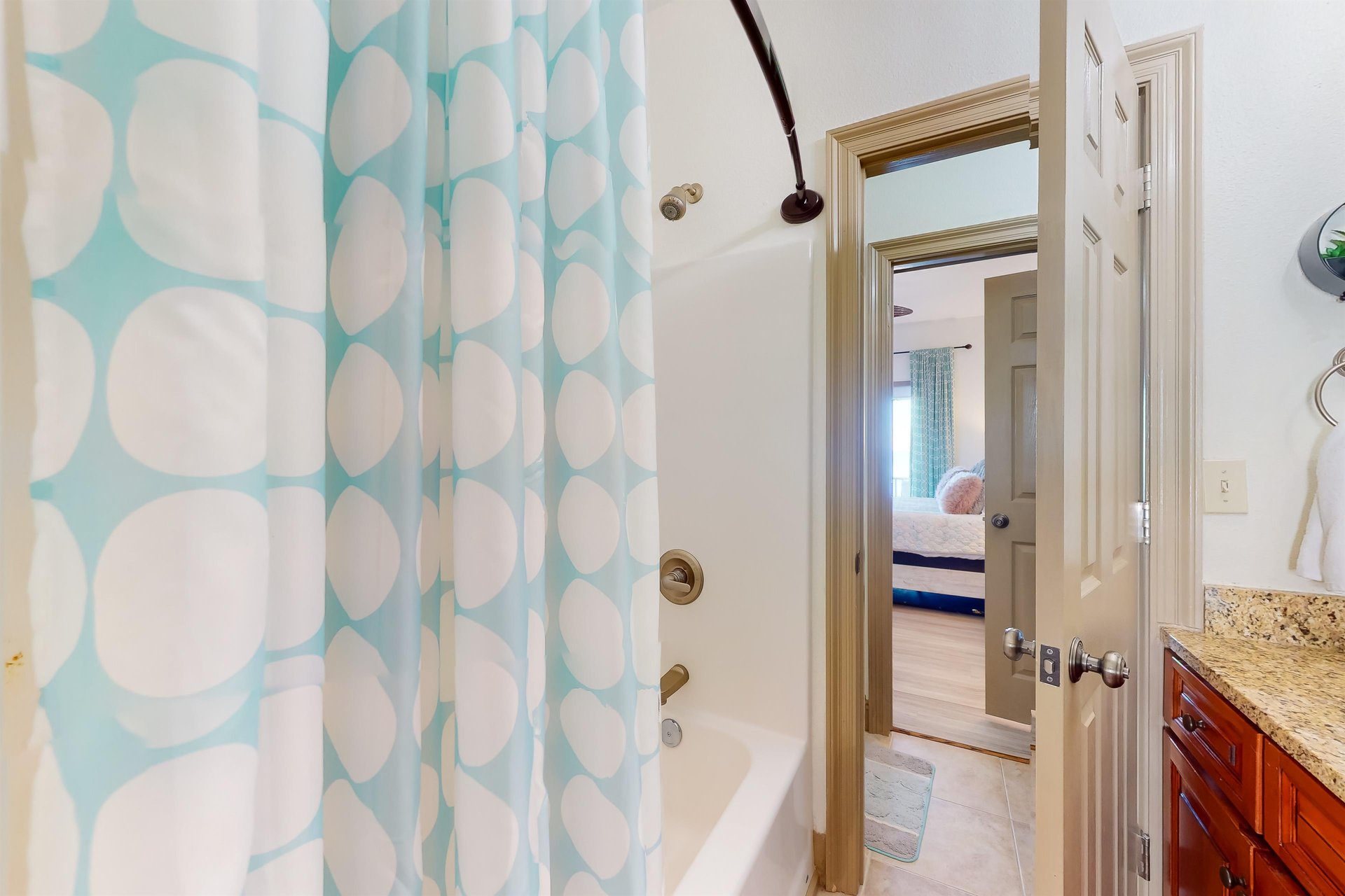 Bubbly Bayfront Beauty 18