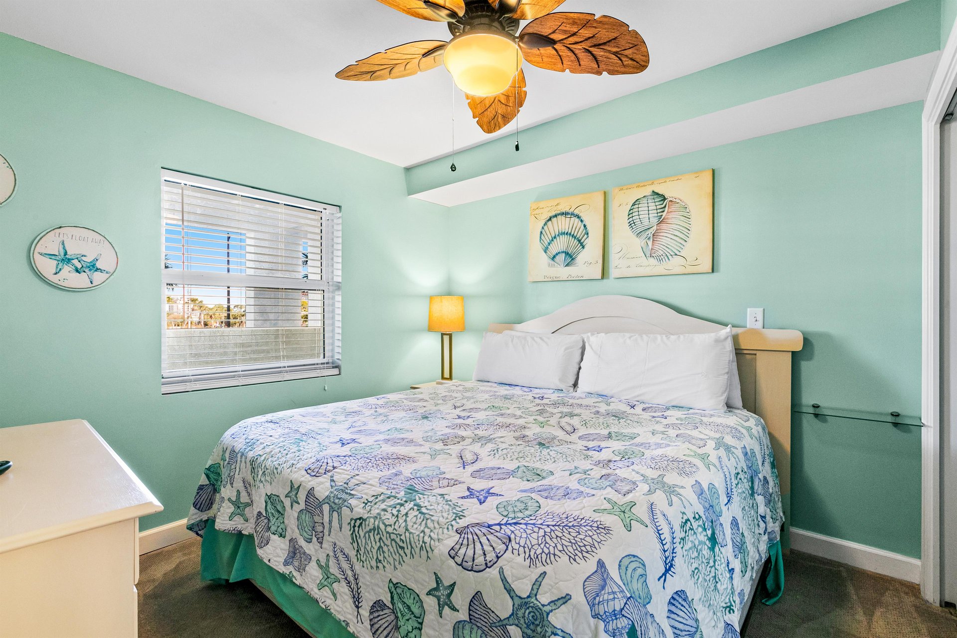 Pelican Isle 114 10