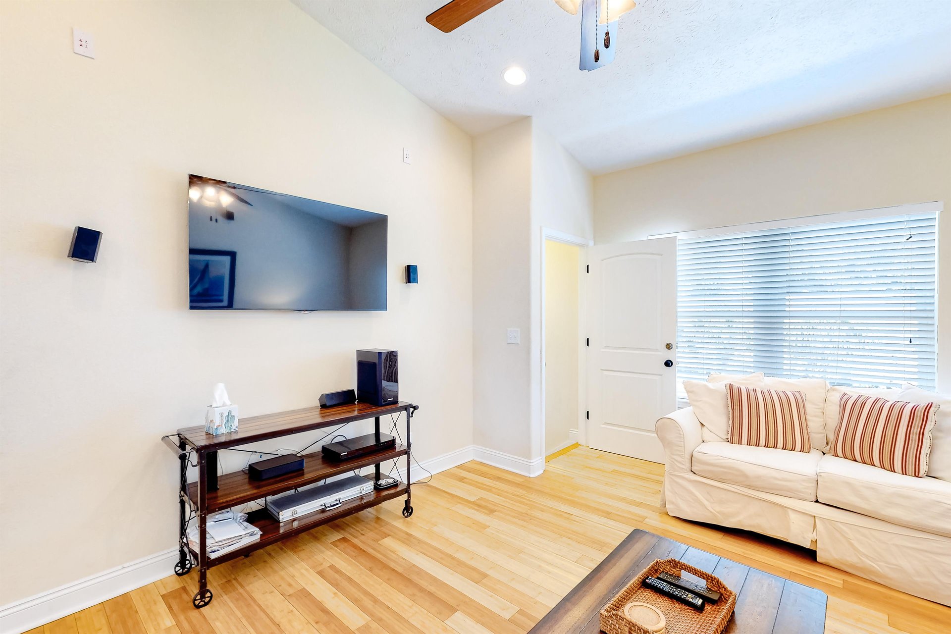 2 Palms B 5