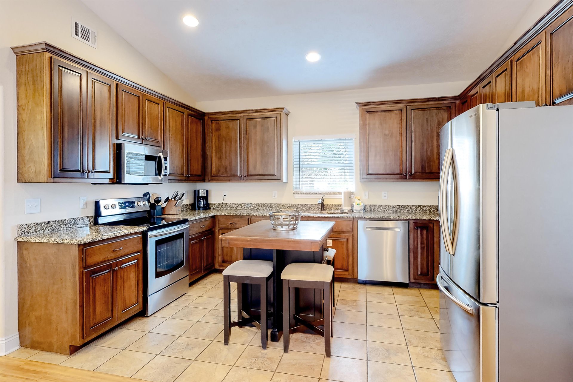 2 Palms B 6