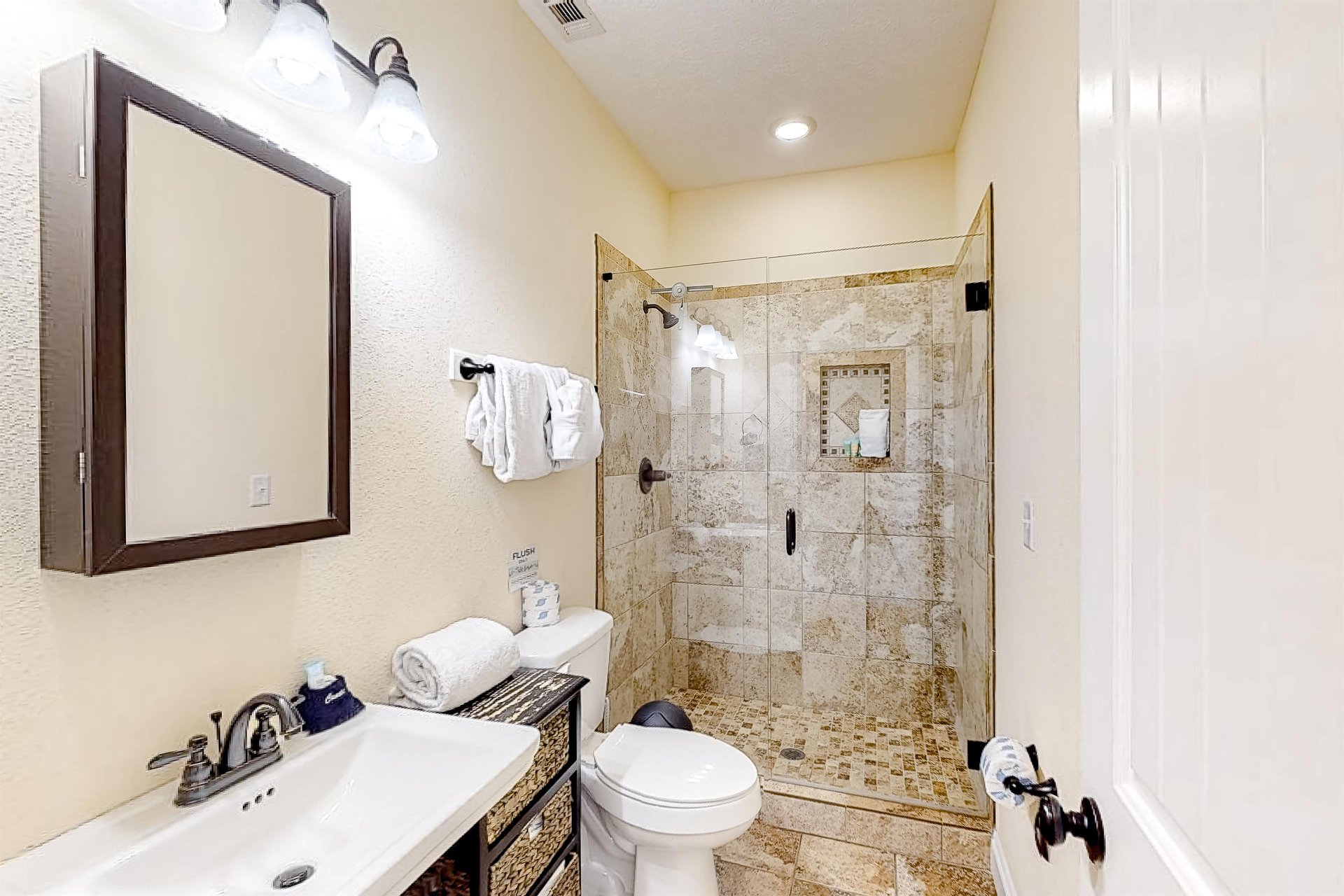 2 Palms B 15