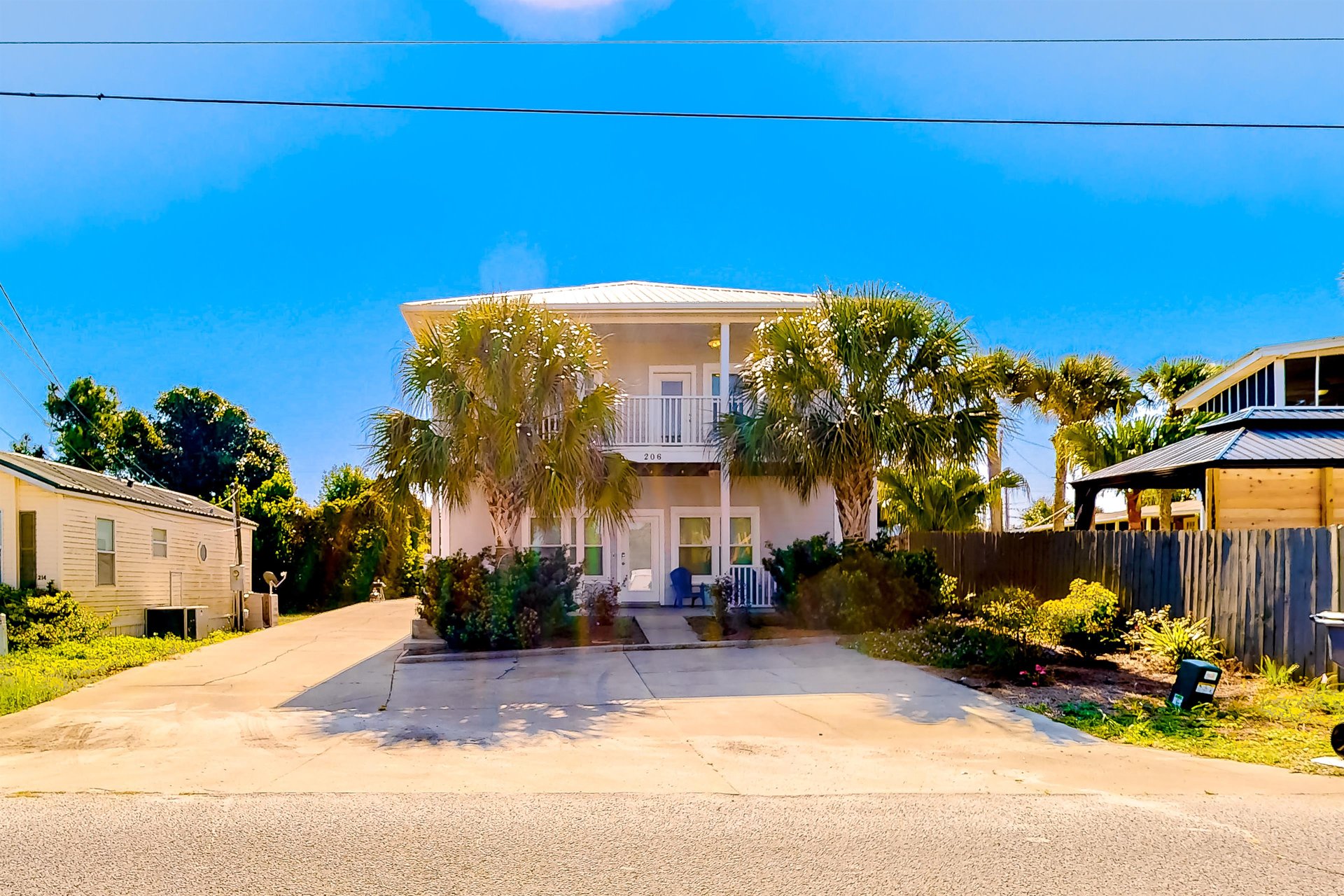 2 Palms B 22
