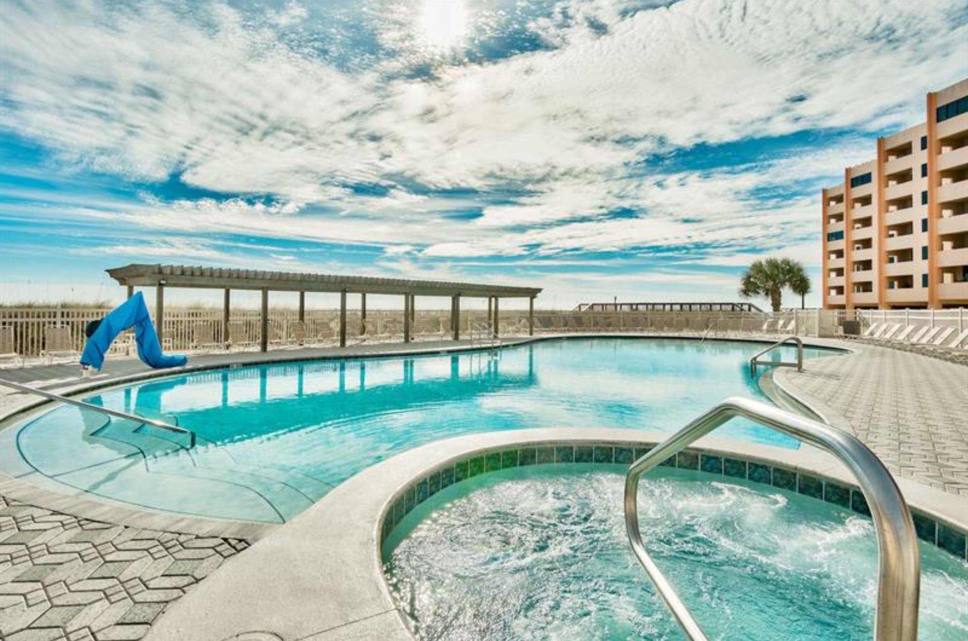Community hot tub and swimming pool