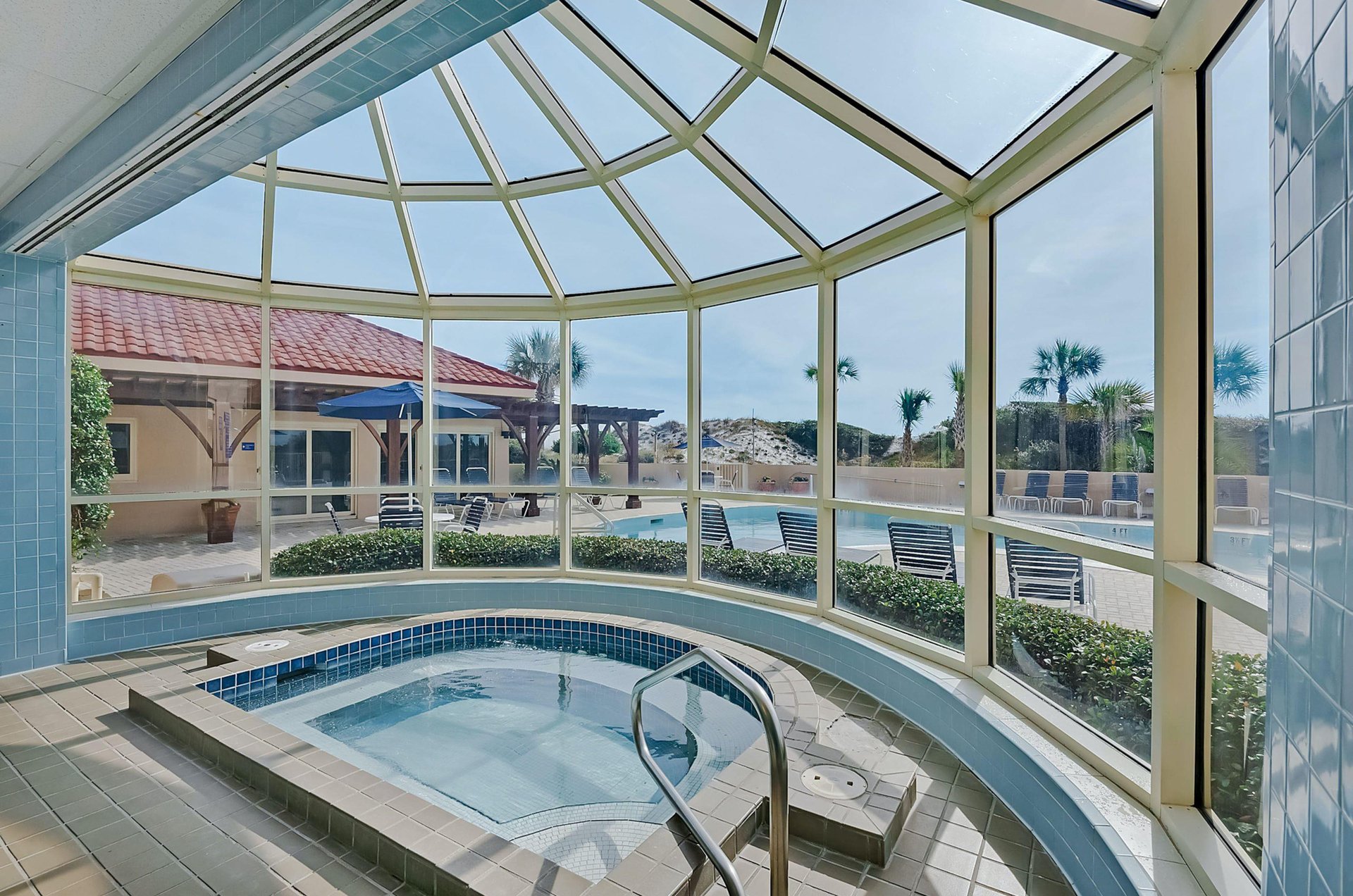 471614 Topsl Beach Manor  571 0 202310 46715