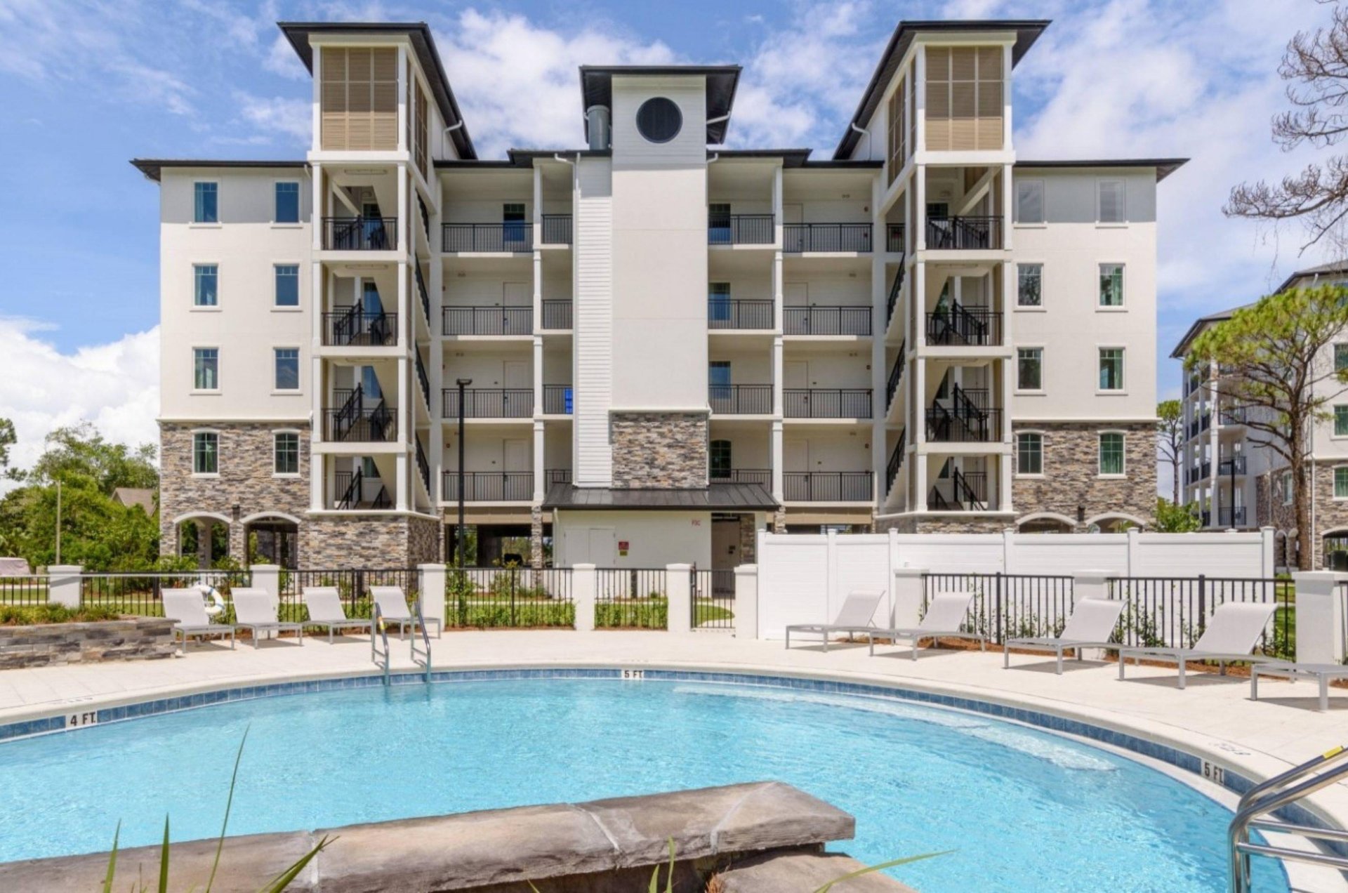Community pool