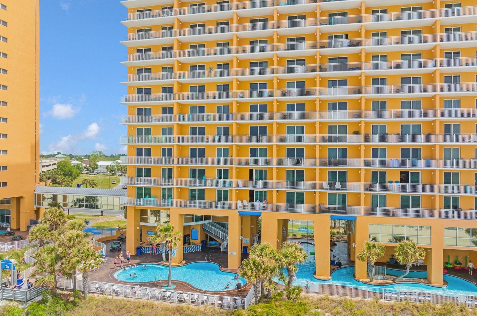 Splash Resort boasts two water parks, multiple pools, a hot tub and a lazy river