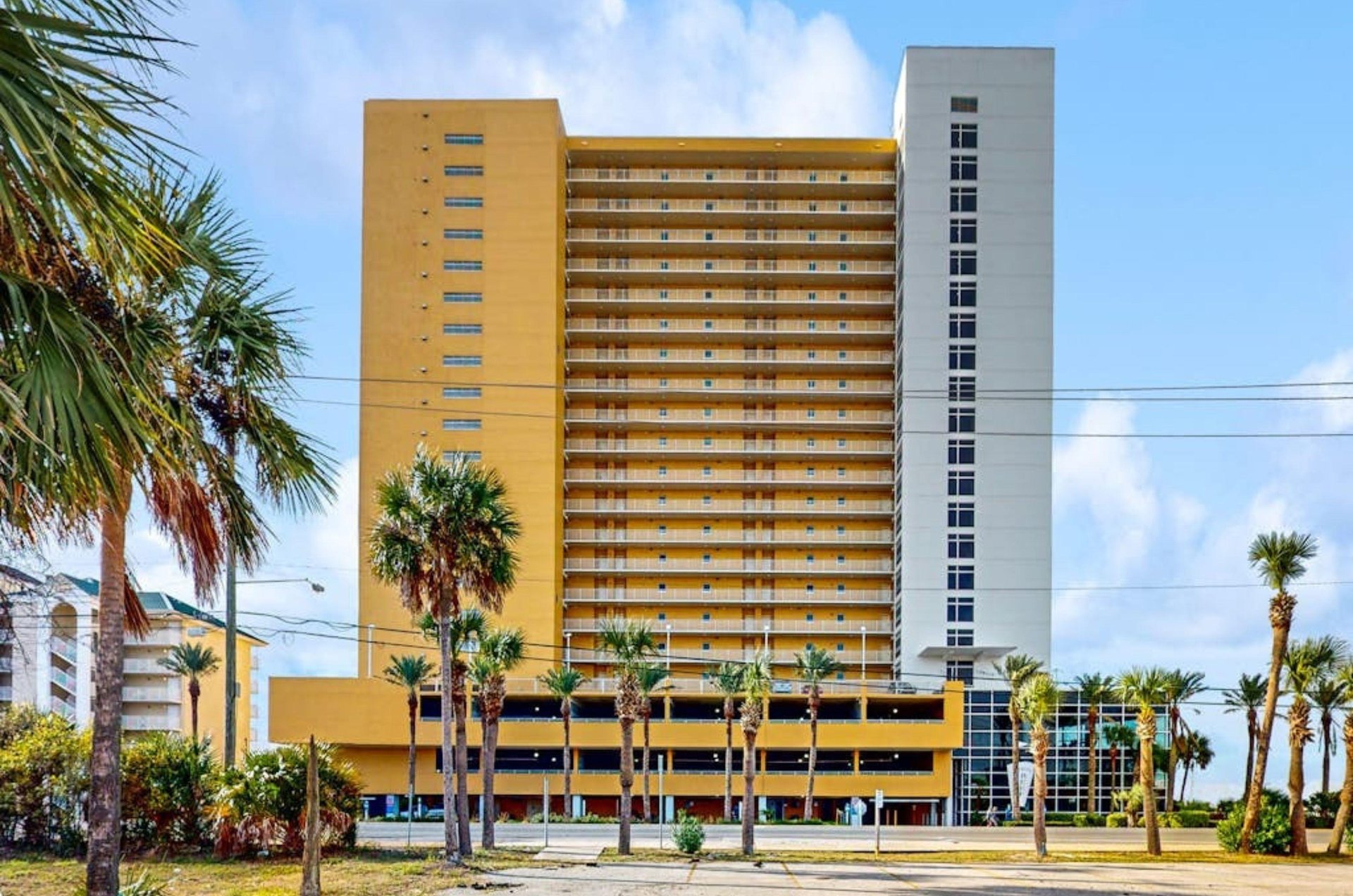 View from the street of the exterior of Sterling Reef in Panama City Beach Florida