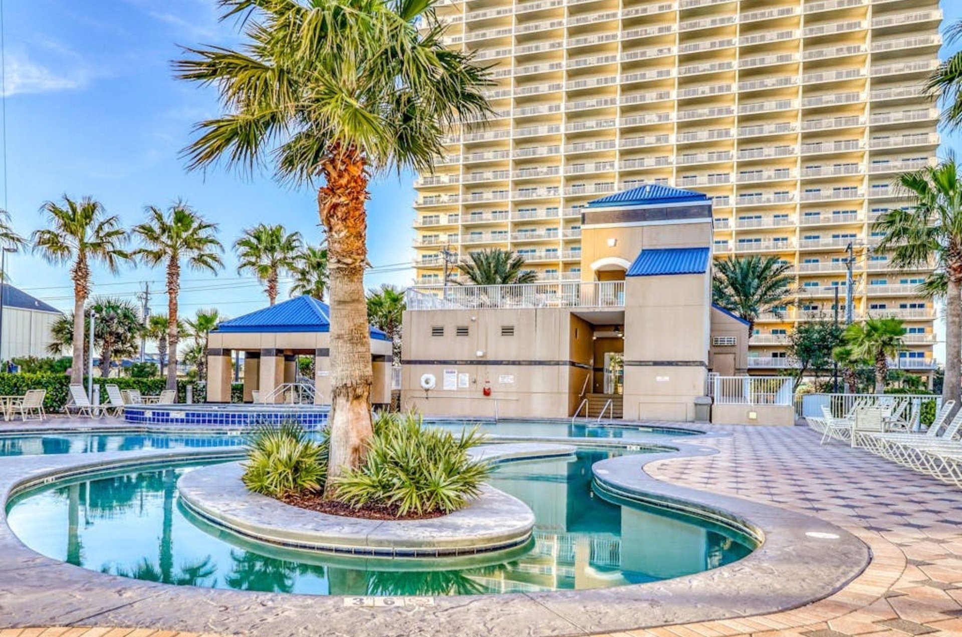 The lazy river at Crystal Towers in Gulf Shores Alabama