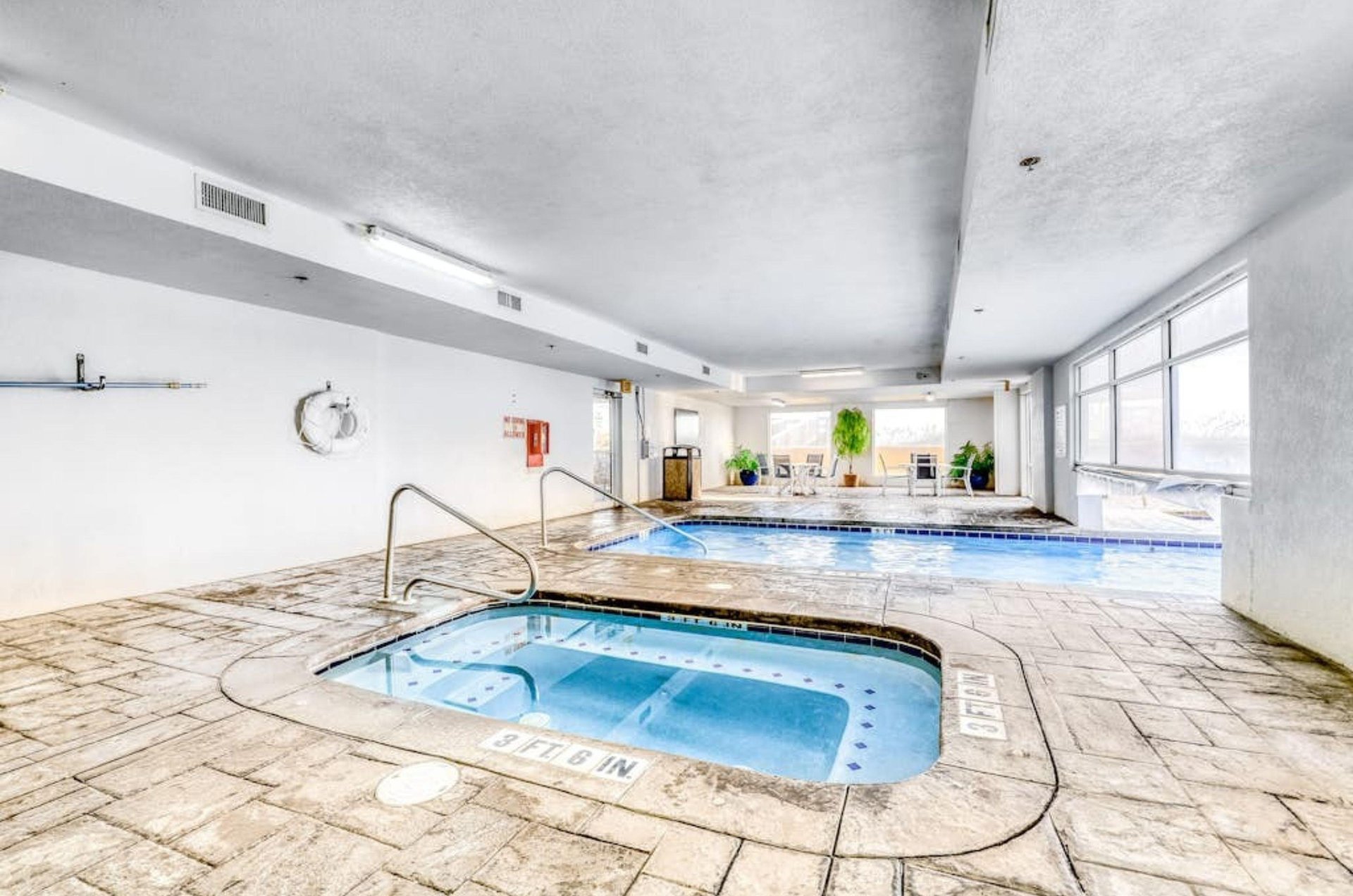 The indoor hot tub next to the indoor swimming pool at Island Royale in Gulf Shores Alabama