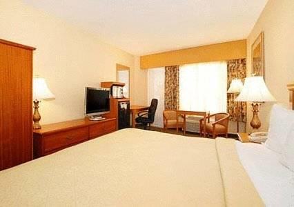 Quality Hotel On The Beach in Clearwater Beach FL 55