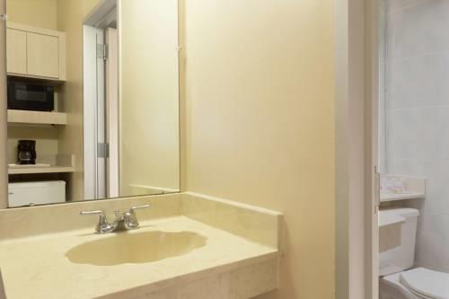Howard Johnson Resort Hotel  St. Pete Beach Fl in St Petersburg FL 56