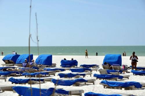 Howard Johnson Resort Hotel  St. Pete Beach Fl in St Petersburg FL 61